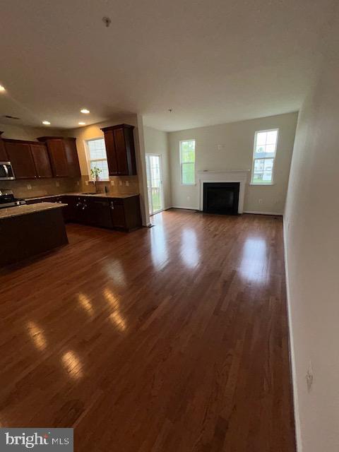 TANYARD SPRINGS - Residential Lease