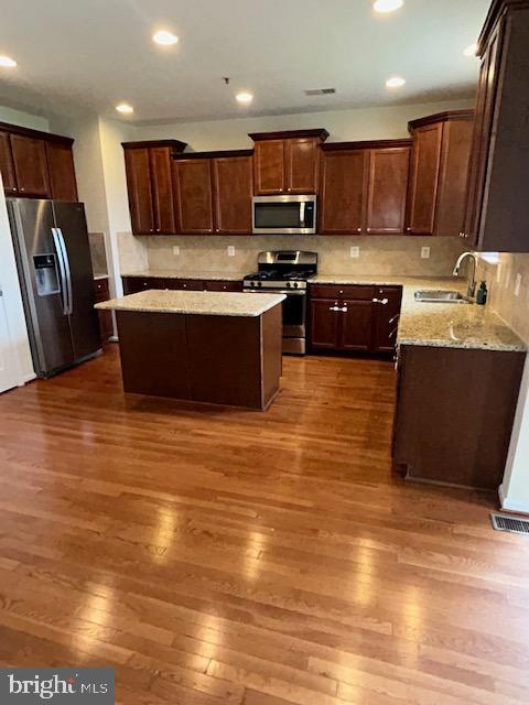 TANYARD SPRINGS - Residential Lease