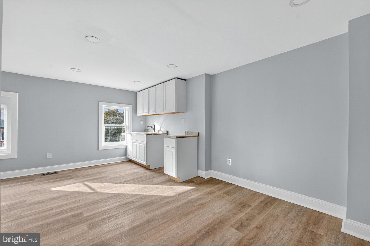 11 N WILLOW STREET 3