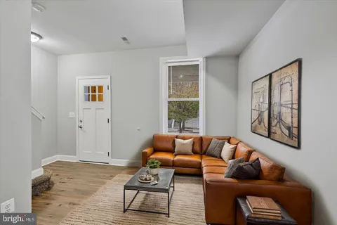 MLS: MDBA2157826