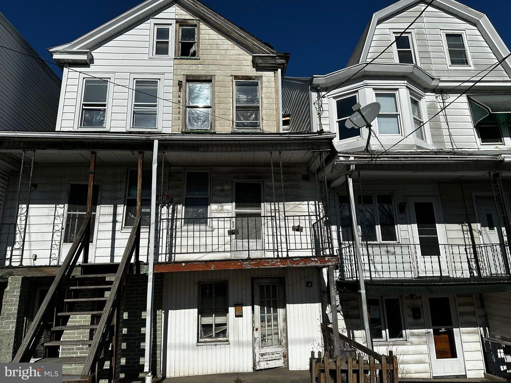 Photo of 119 E Saylor Street, MOUNT CARMEL, PA 17851 (MLS # PANU2002982)