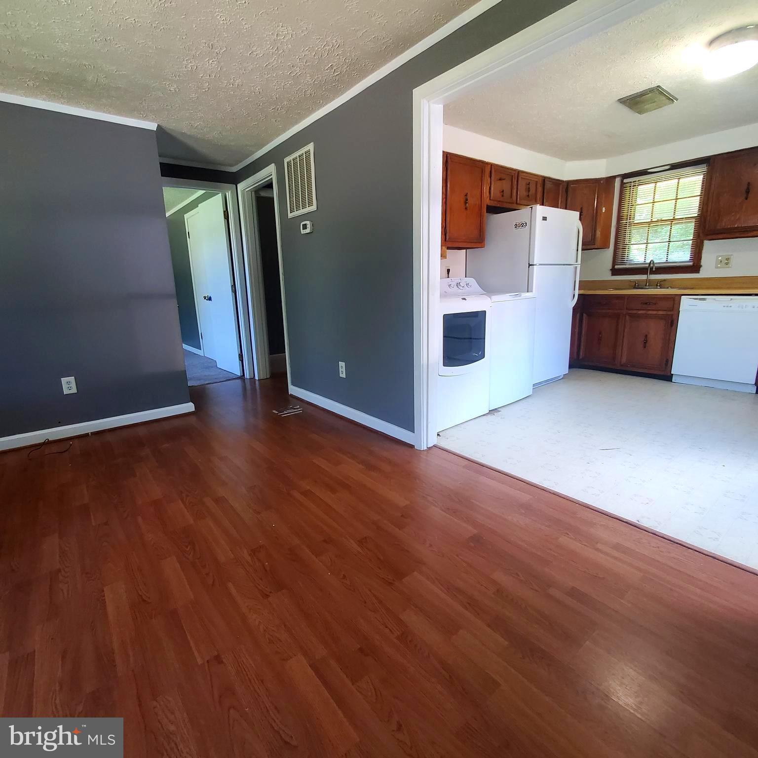 MILL GARDEN - Residential Lease