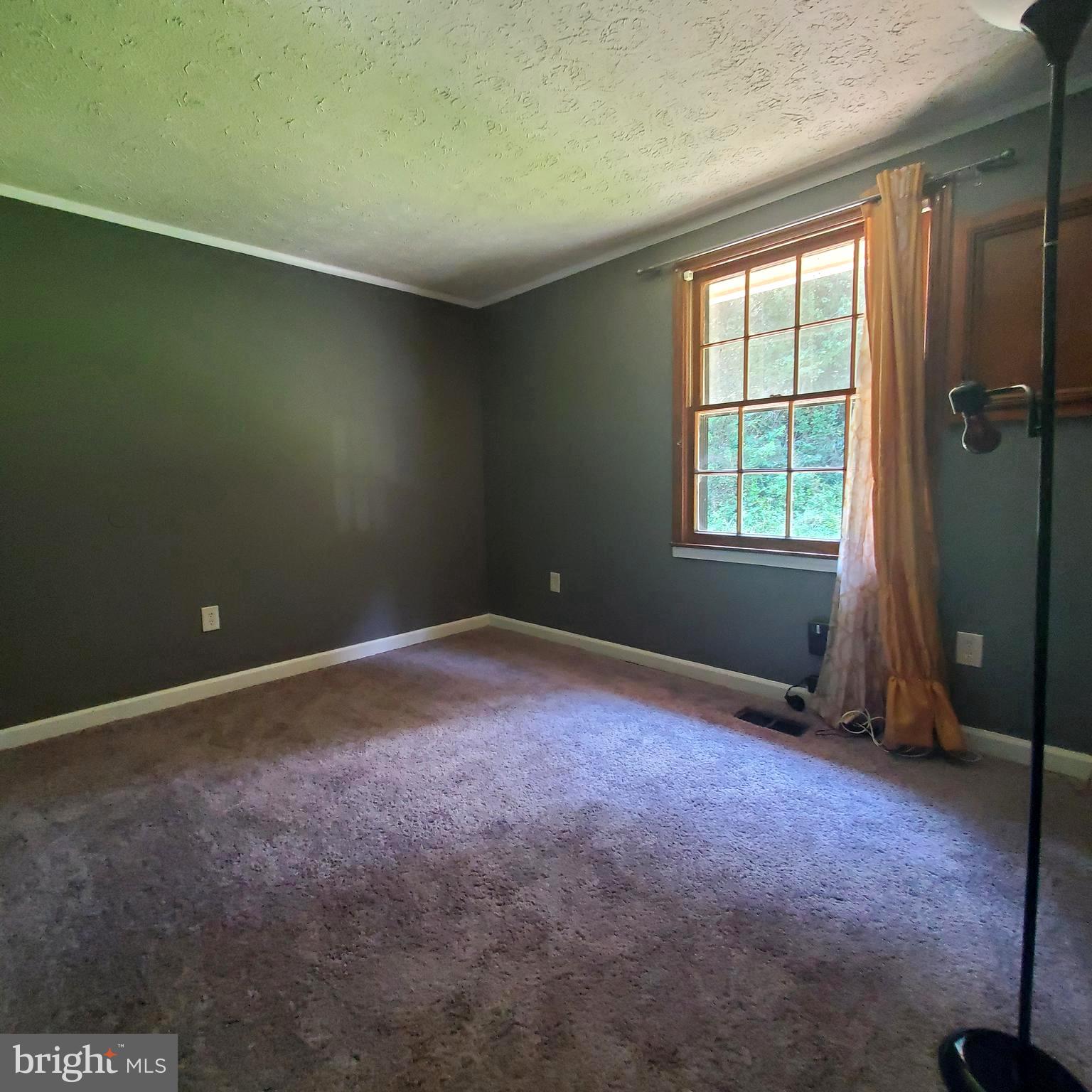 MILL GARDEN - Residential Lease