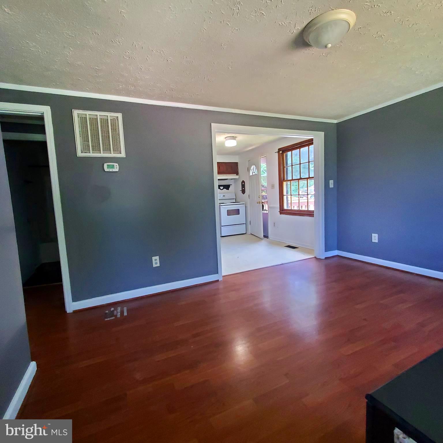 MILL GARDEN - Residential Lease