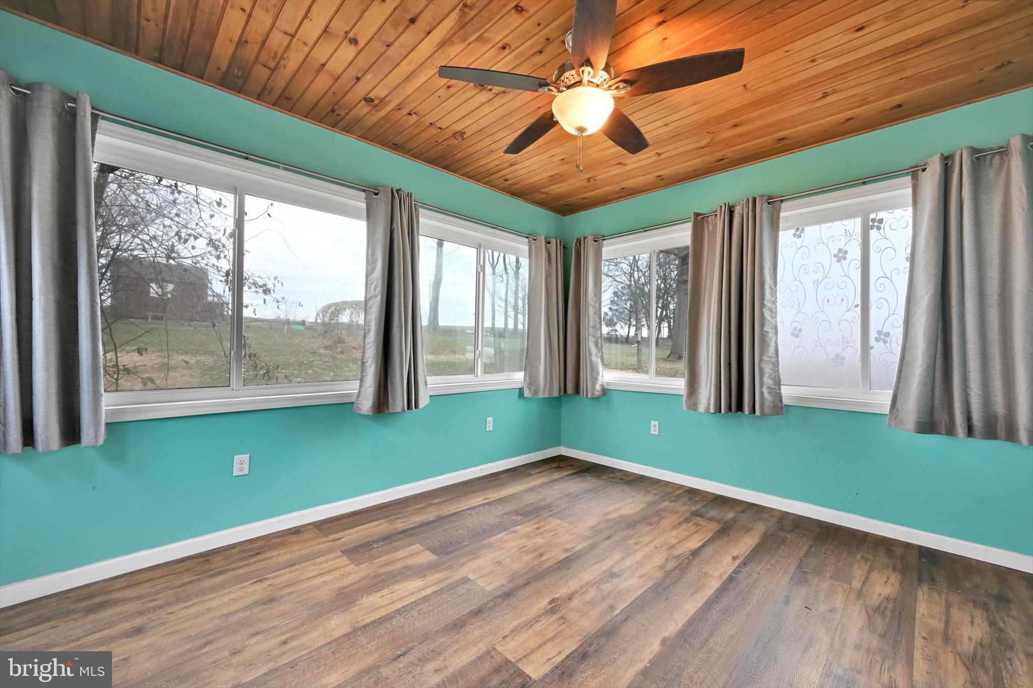 WARWICK ESTATES - Residential