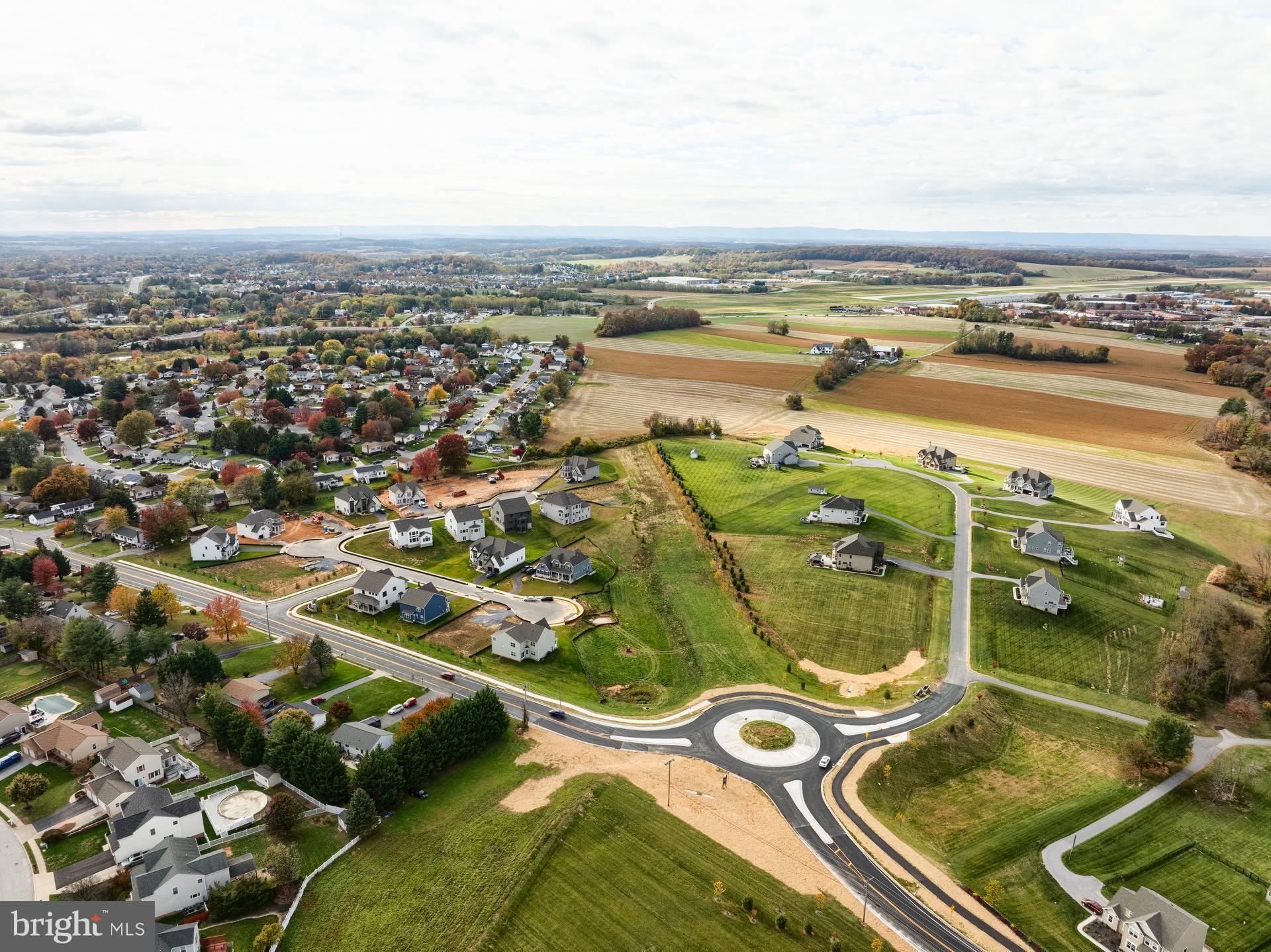 LEGACY FARMS - Residential