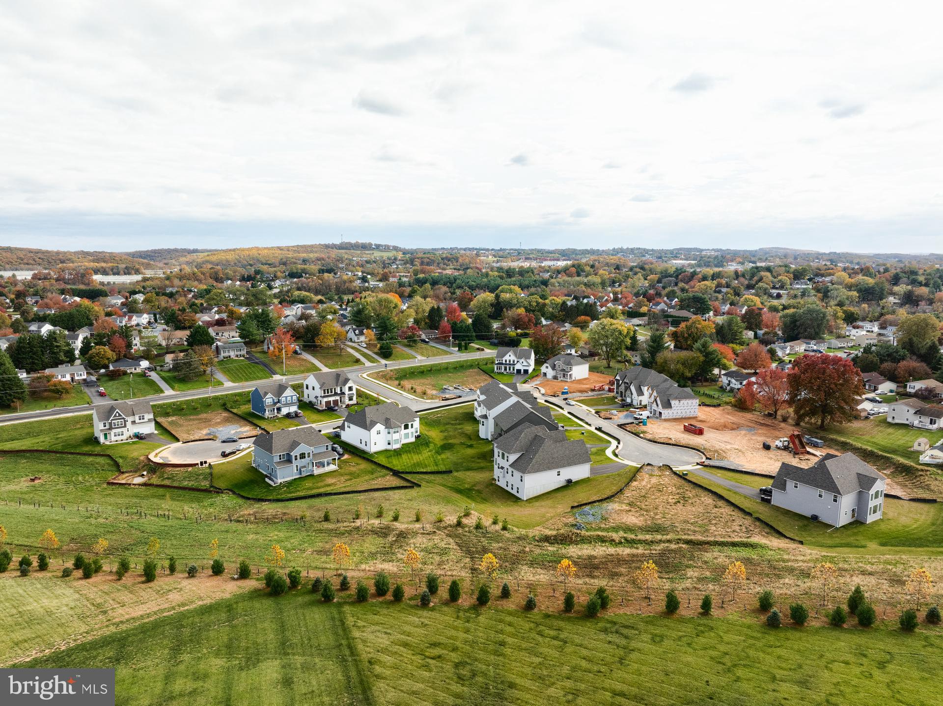 LEGACY FARMS - Residential