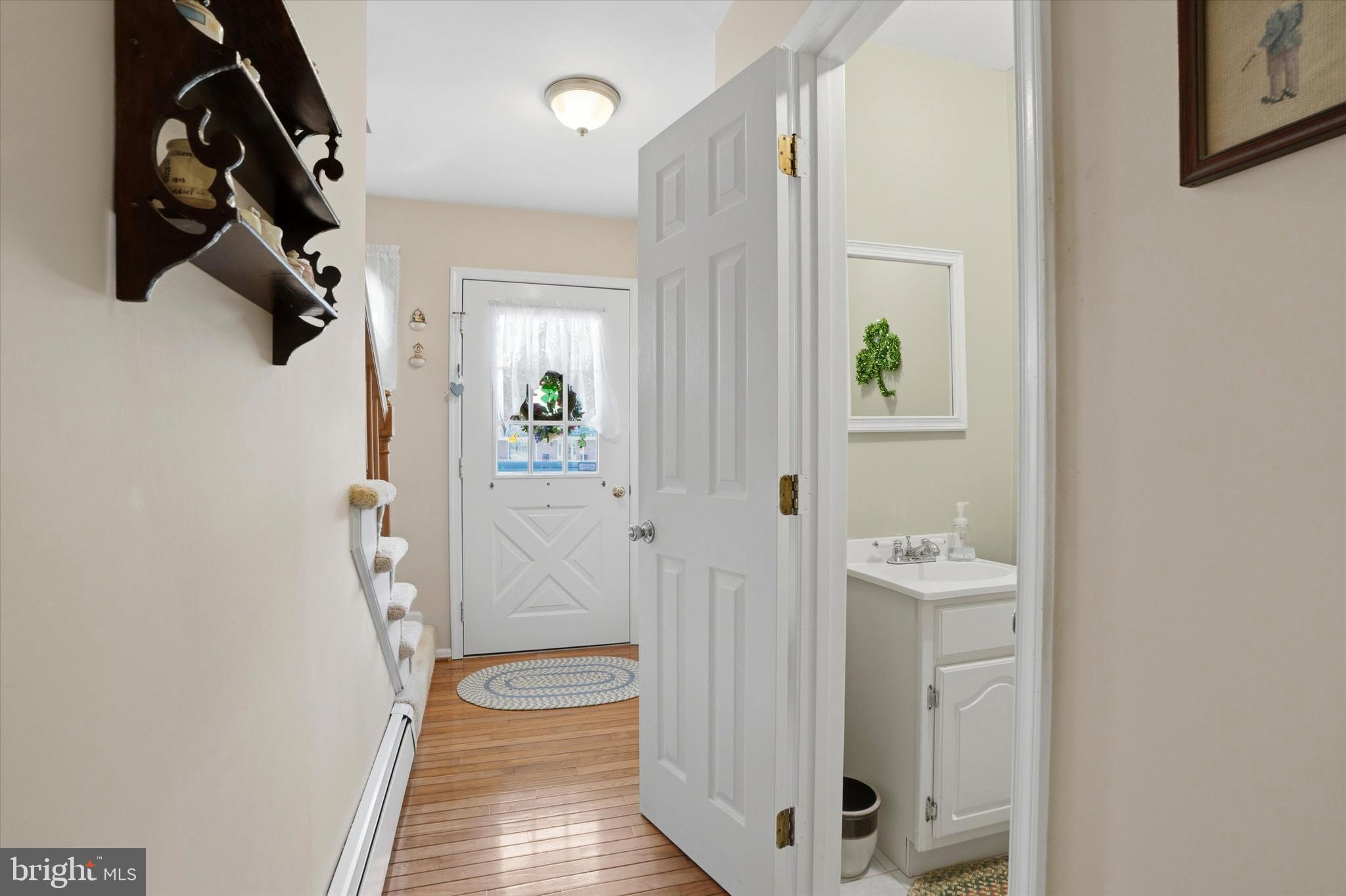 LAUREL - Residential