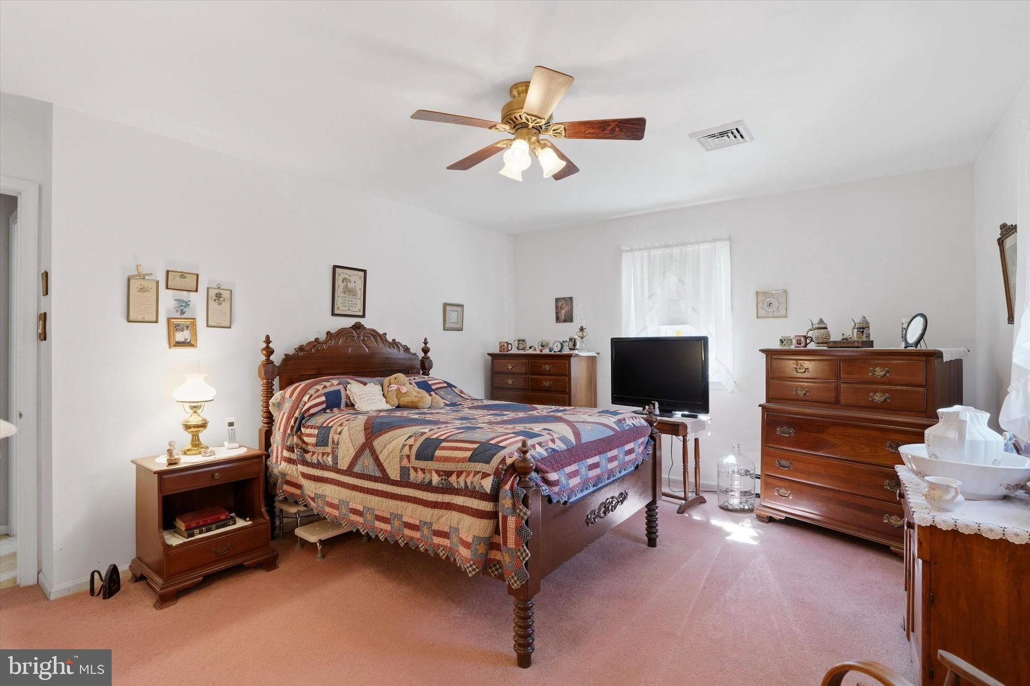 LAUREL - Residential