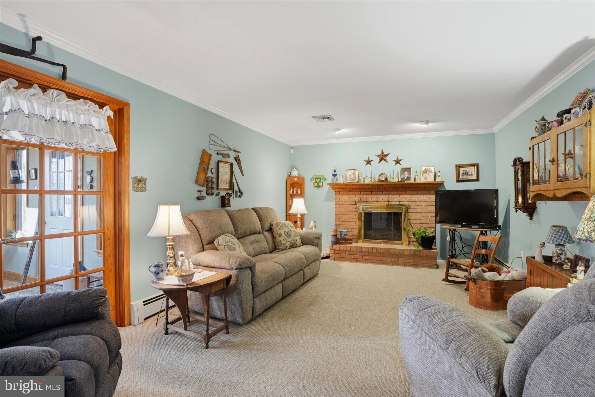 LAUREL - Residential