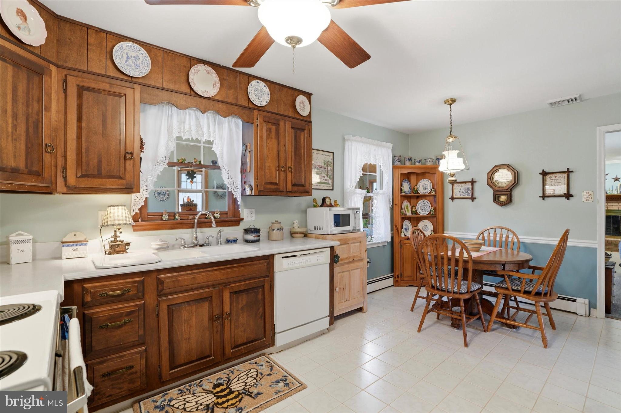 LAUREL - Residential