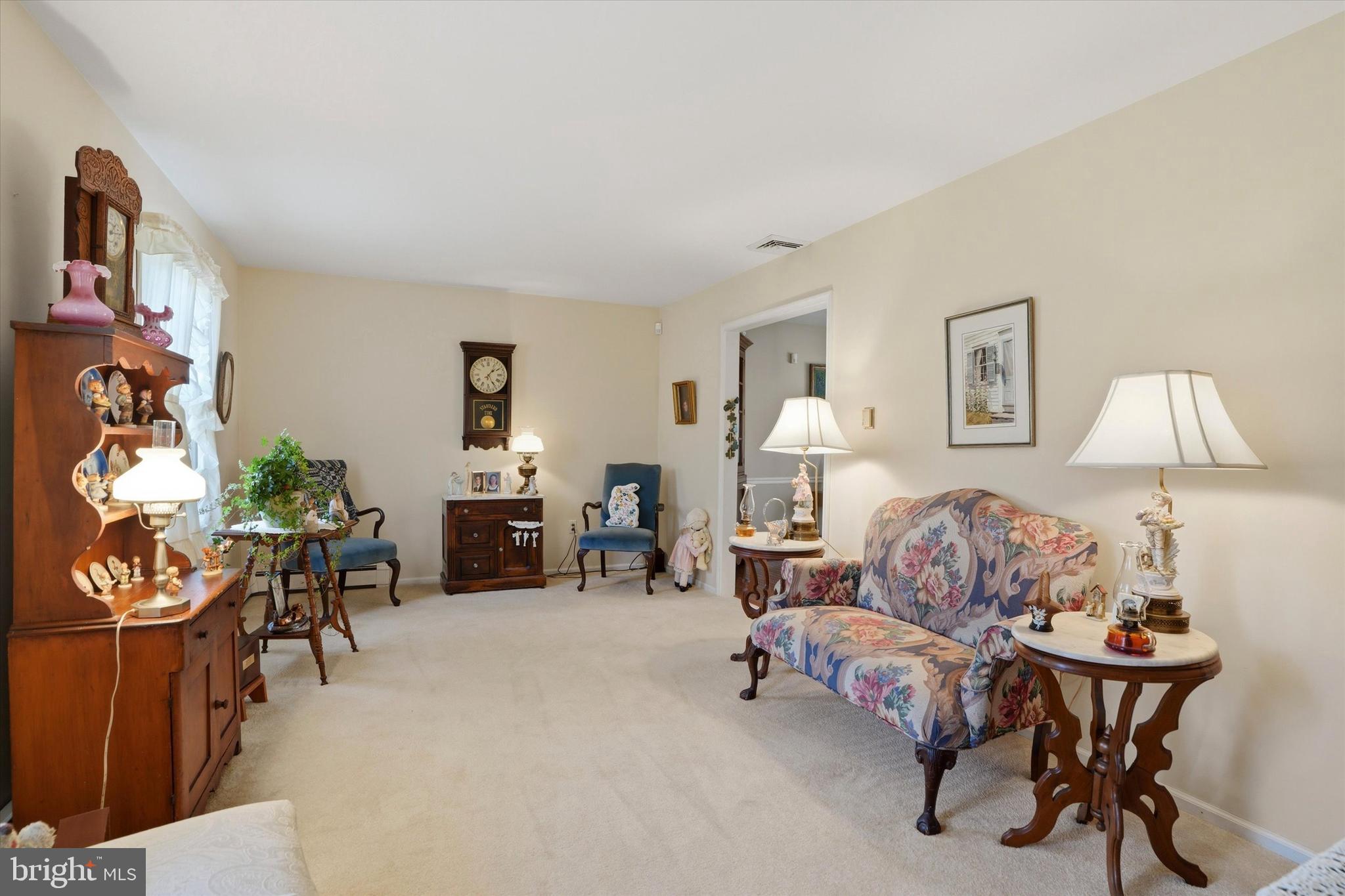 863 HUNTERS RUN ROAD