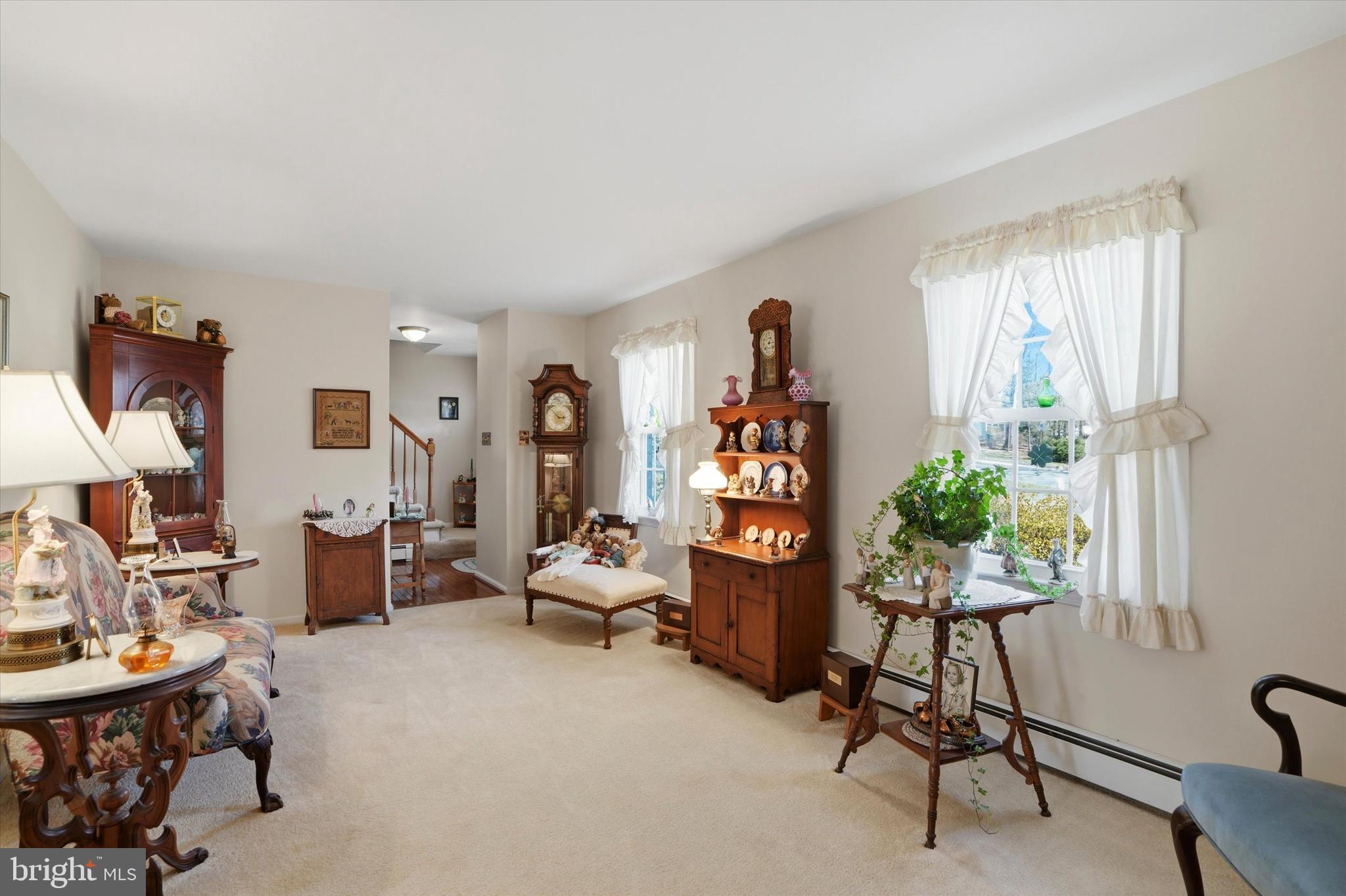 LAUREL - Residential