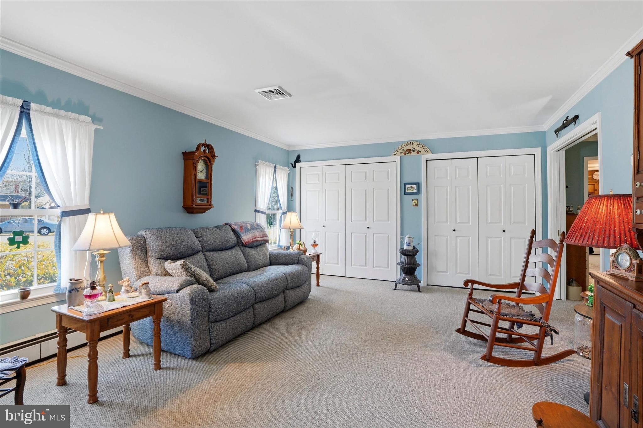 LAUREL - Residential