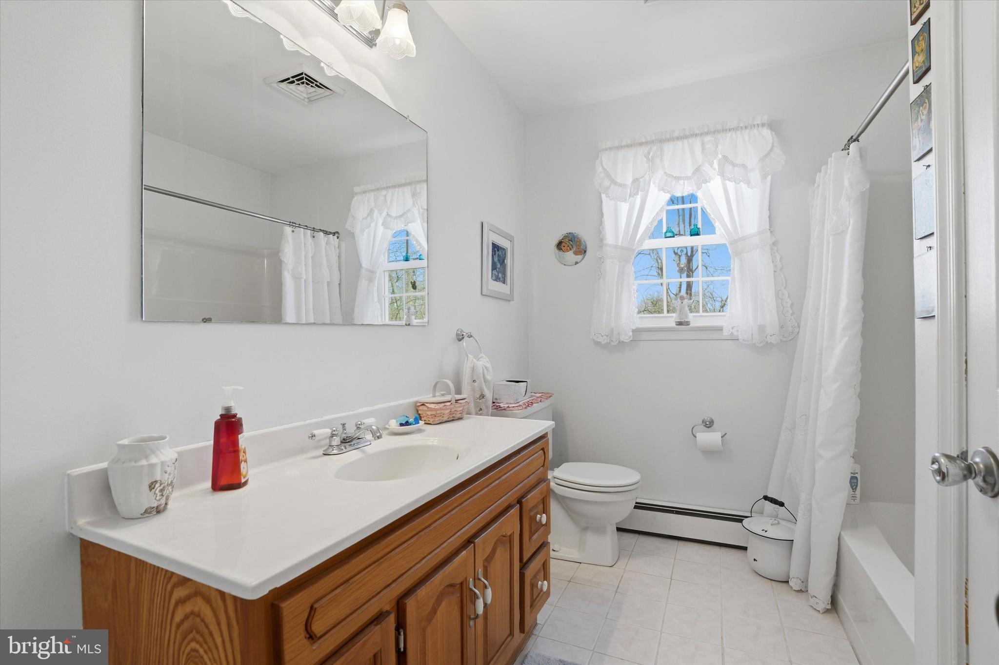 LAUREL - Residential