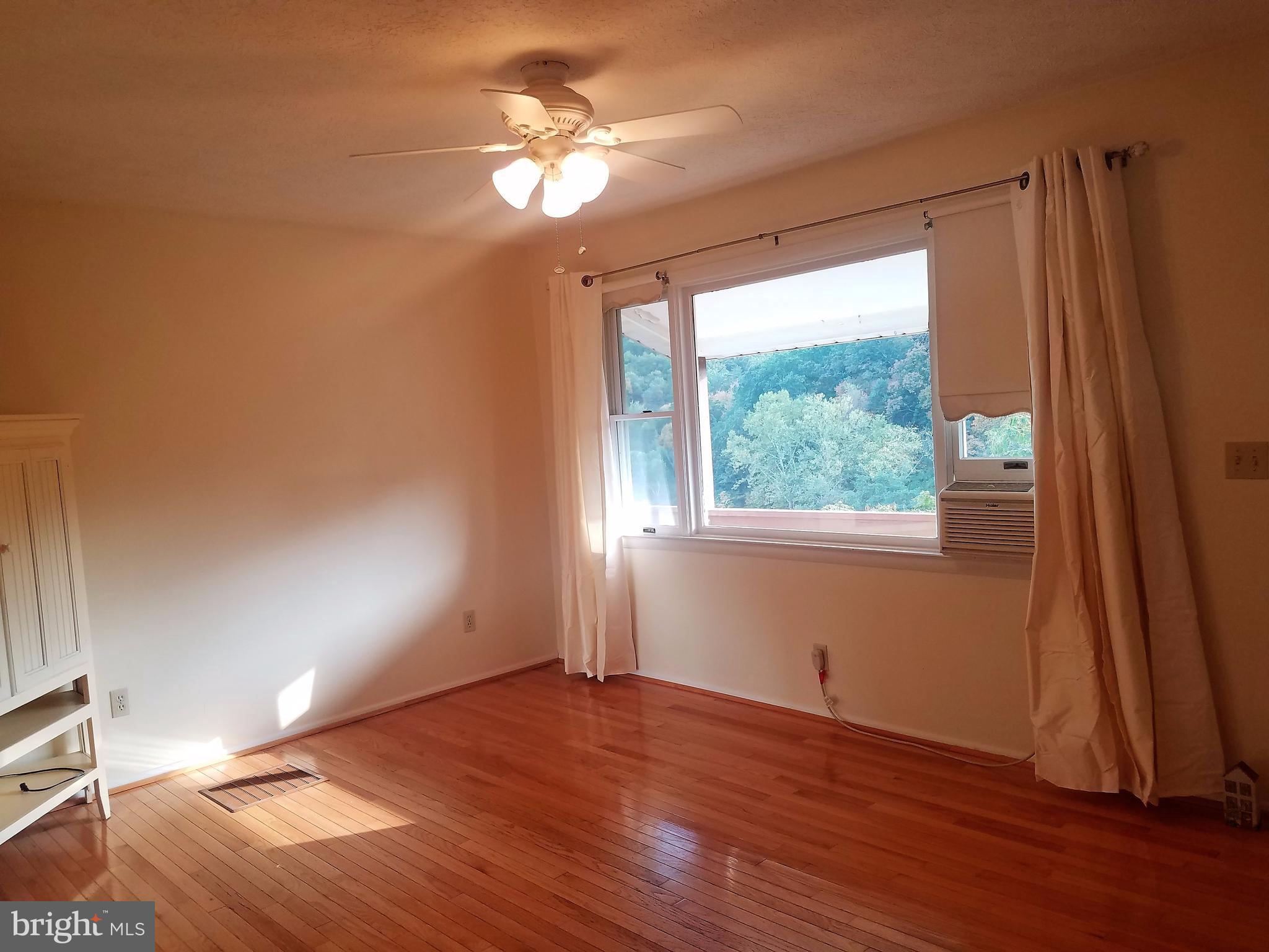 NELSON - Residential