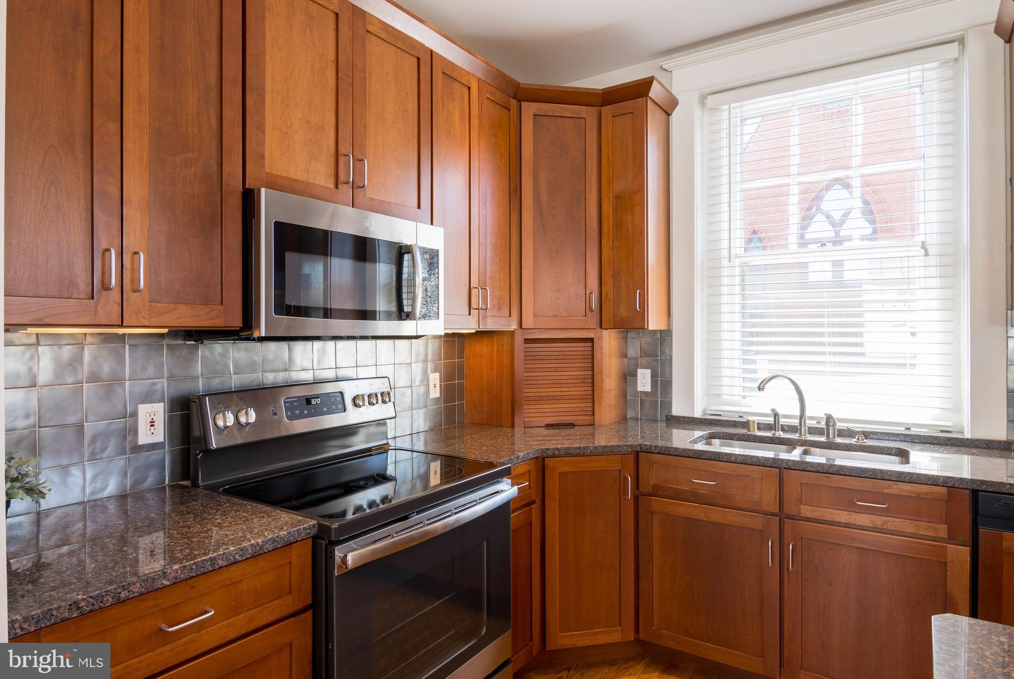 HISTORIC DISTRICT - Residential