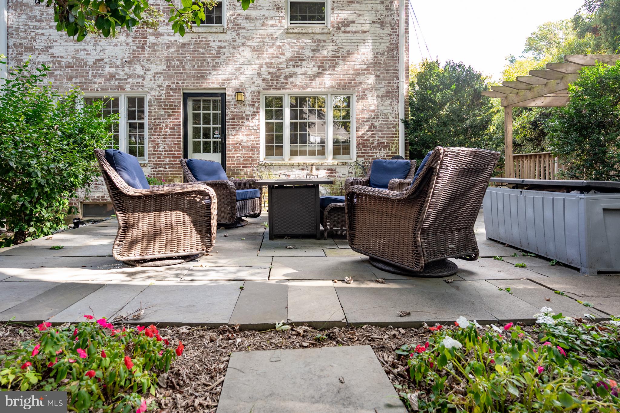 DONALDSON RUN - Residential