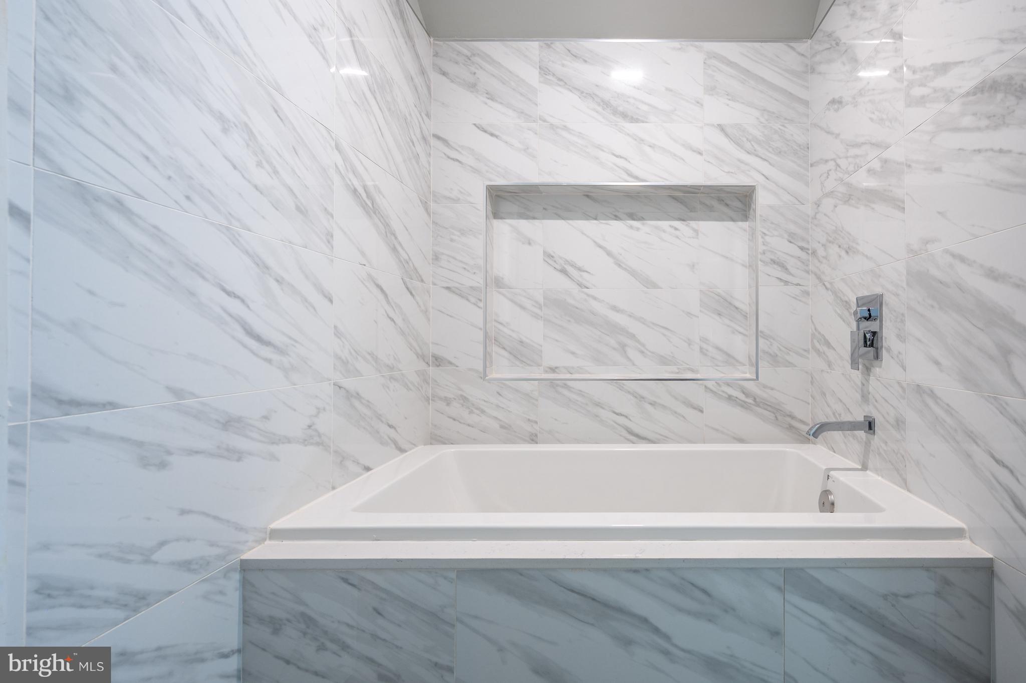 DONALDSON RUN - Residential