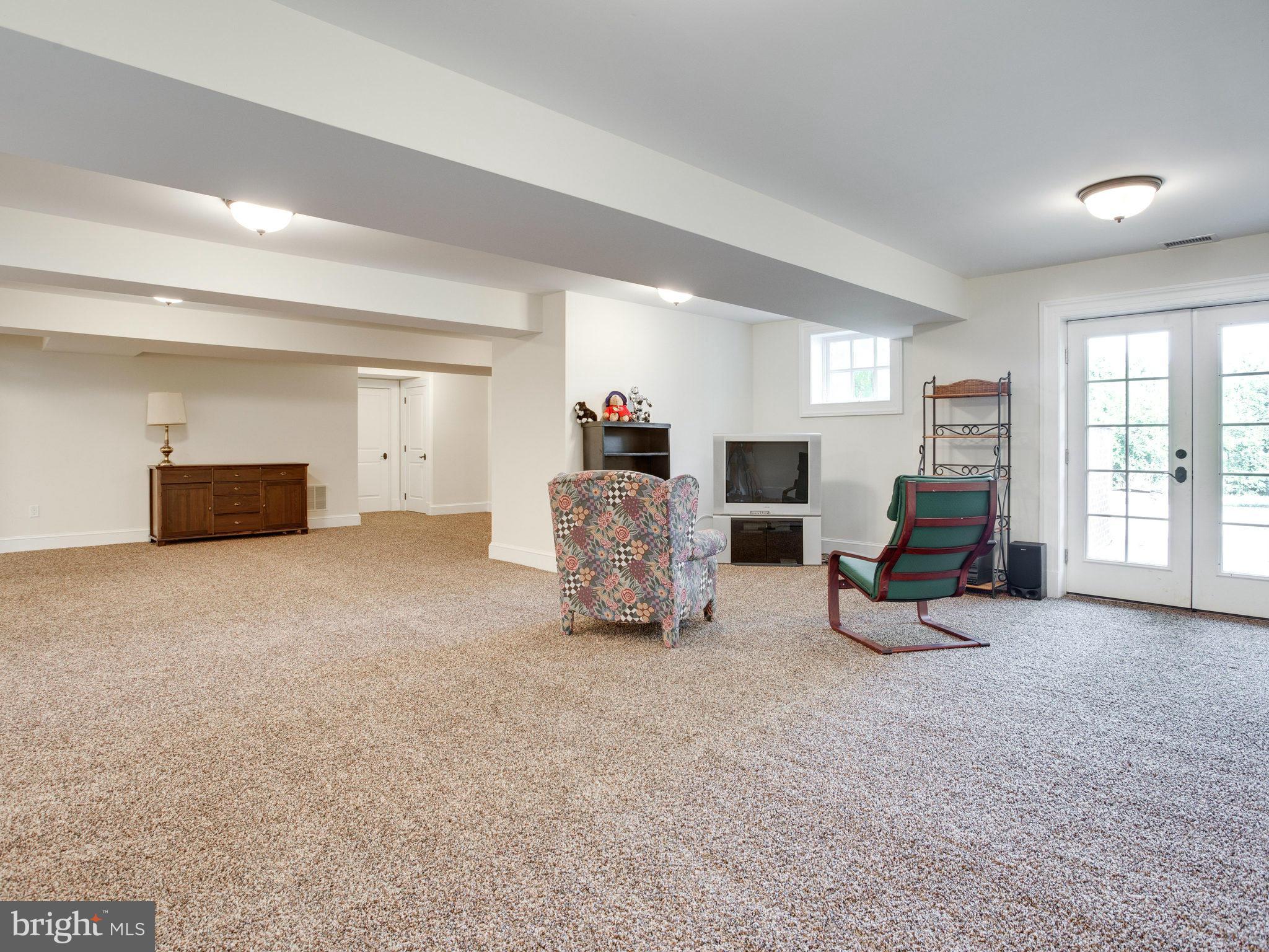 DAVIDSONVILLE - Residential