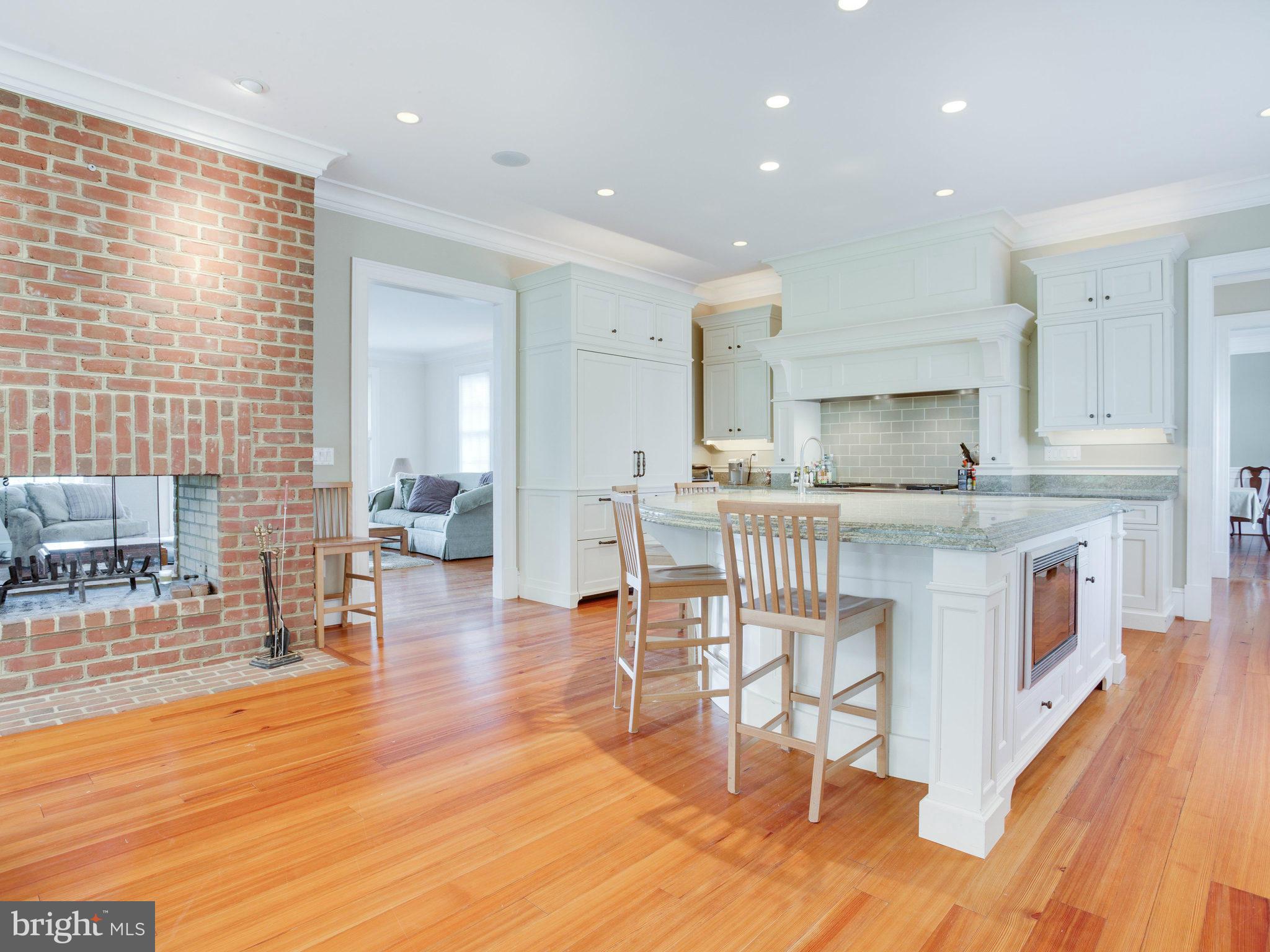 DAVIDSONVILLE - Residential