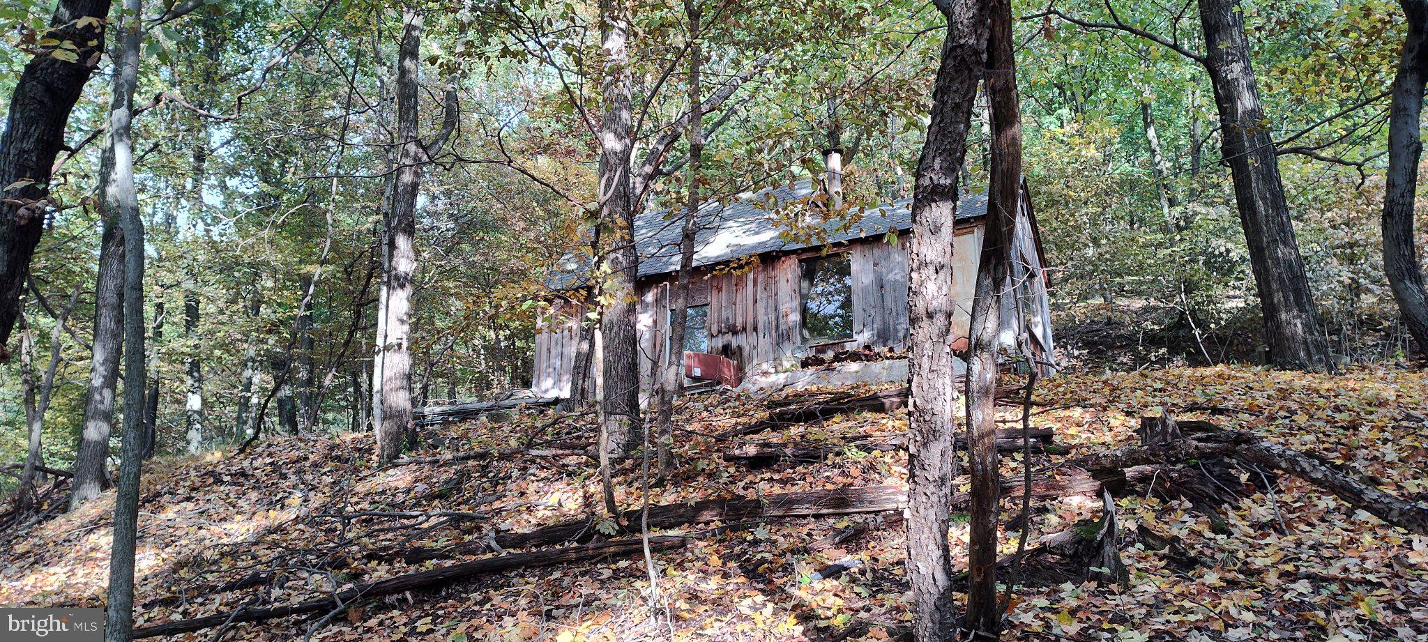 22000 HORSE VALLEY ROAD