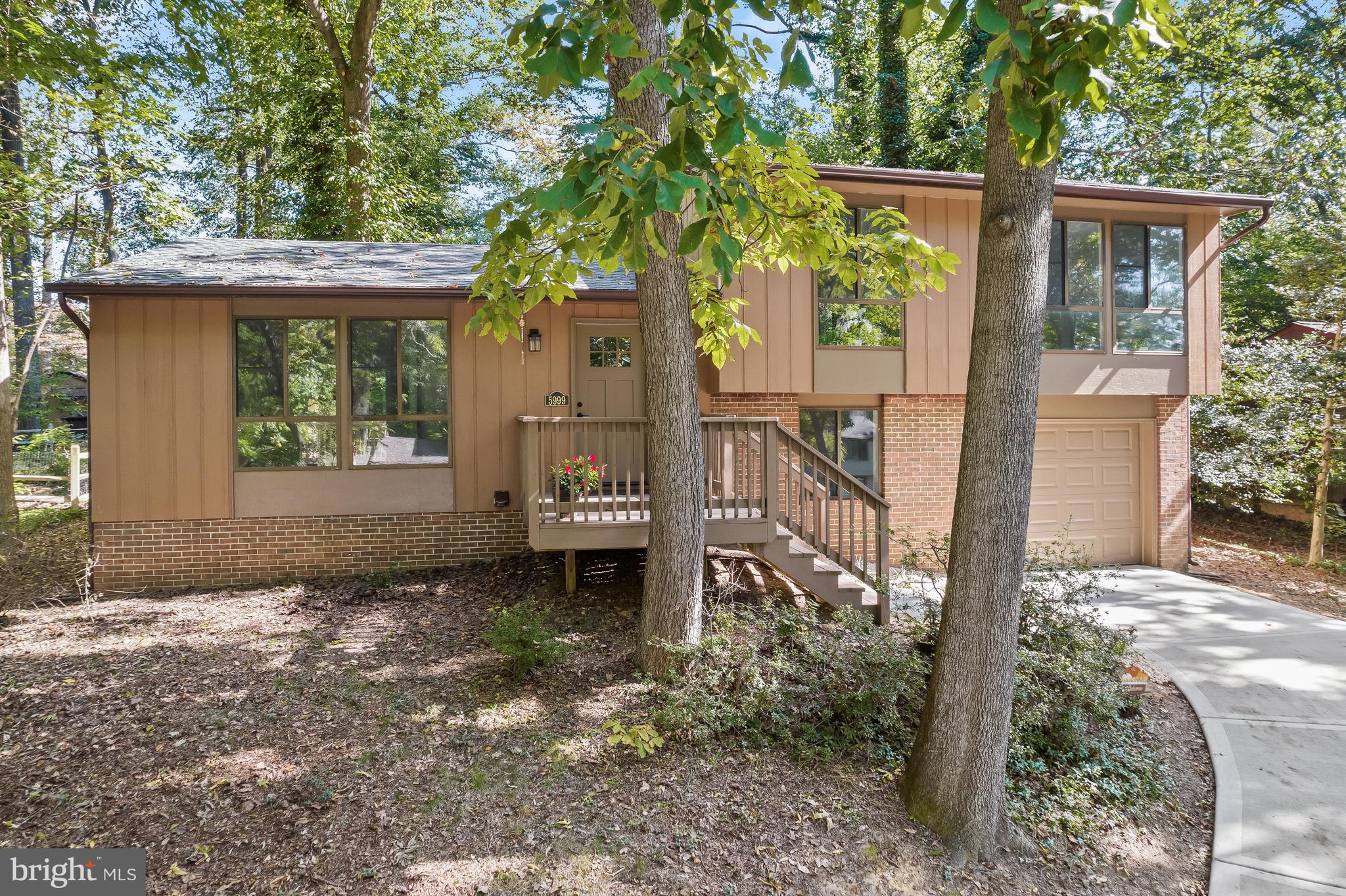 VILLAGE OF OAKLAND MILLS - Residential