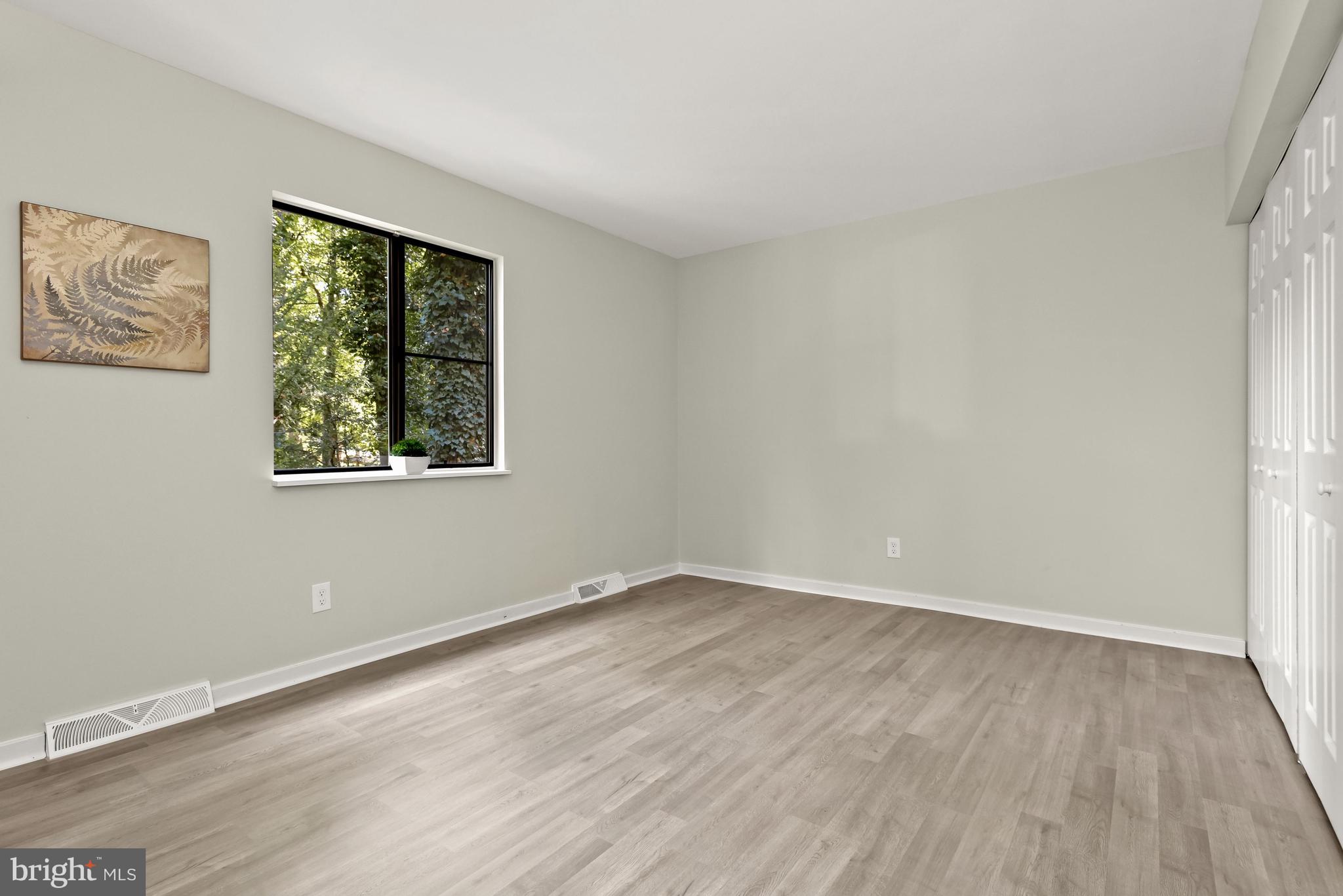 VILLAGE OF OAKLAND MILLS - Residential