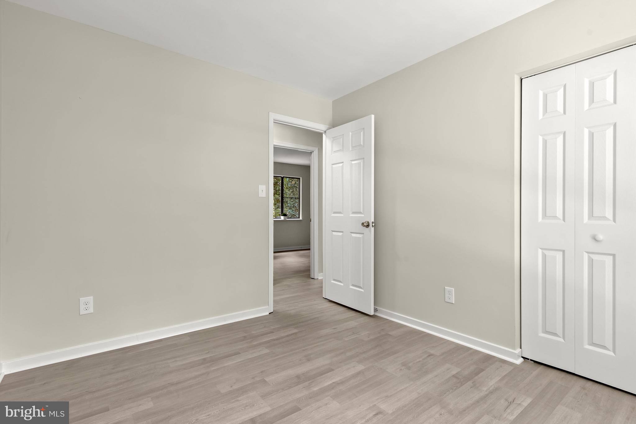 VILLAGE OF OAKLAND MILLS - Residential