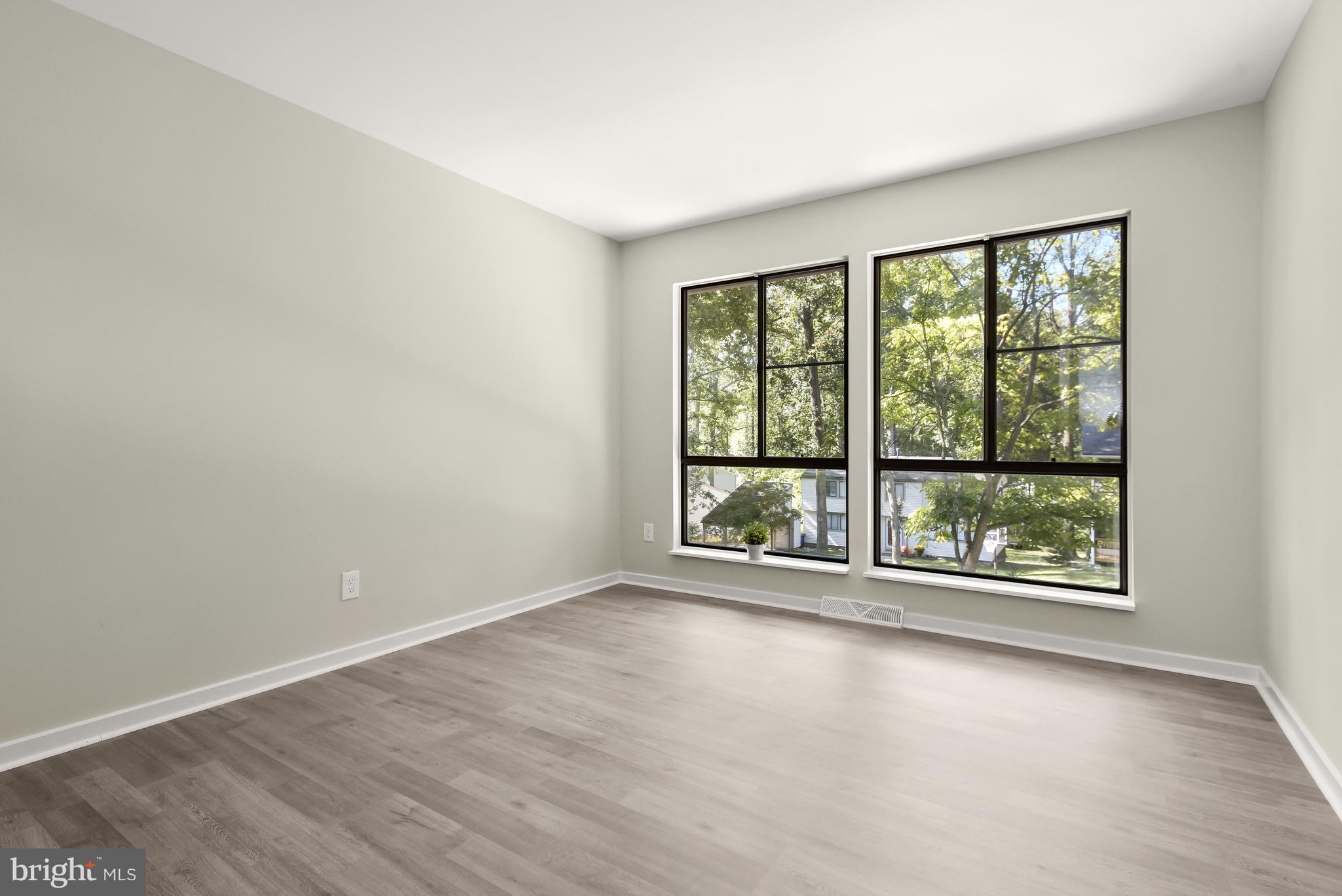 VILLAGE OF OAKLAND MILLS - Residential