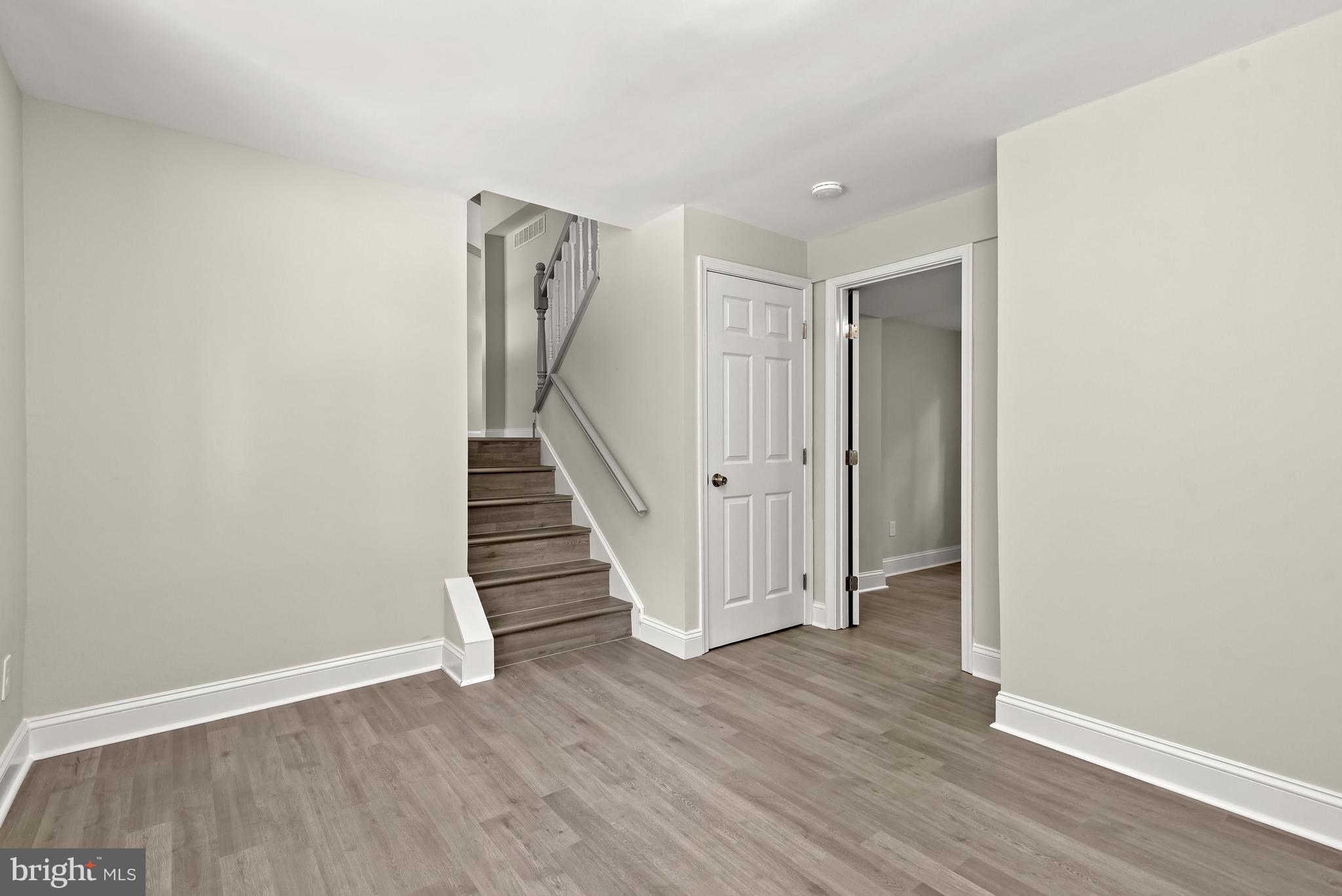 VILLAGE OF OAKLAND MILLS - Residential