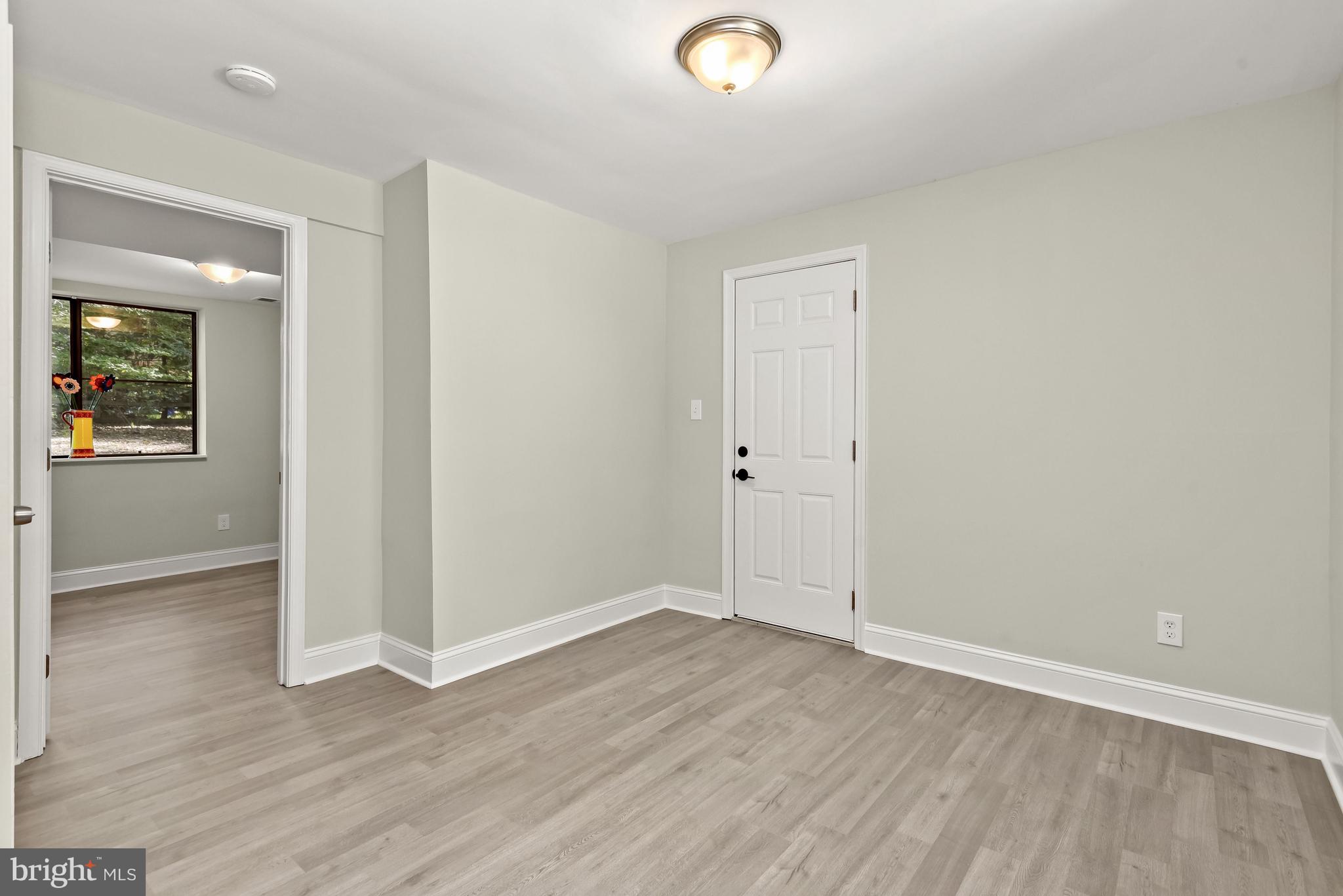 VILLAGE OF OAKLAND MILLS - Residential