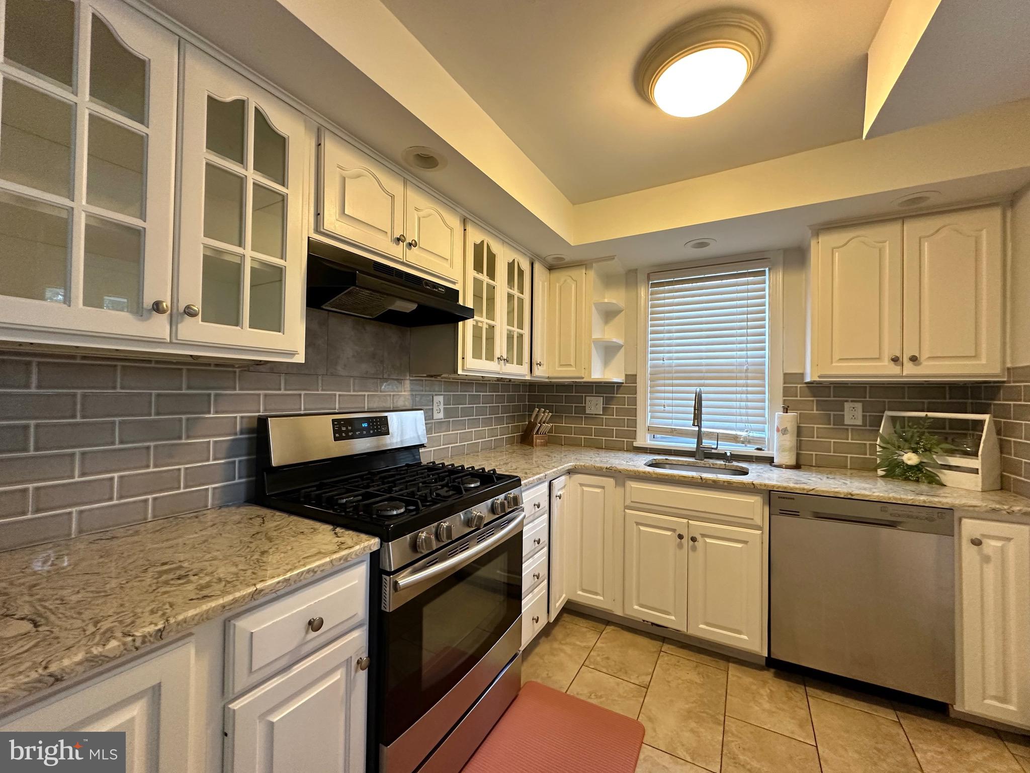 BUSTLETON - Residential