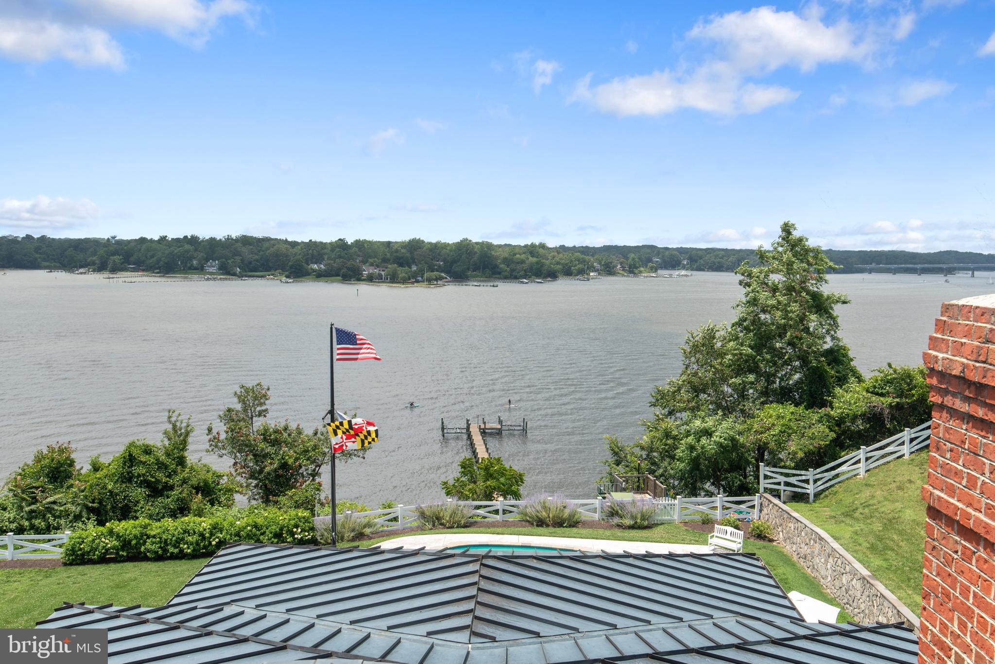 PENDENNIS MOUNT - Residential