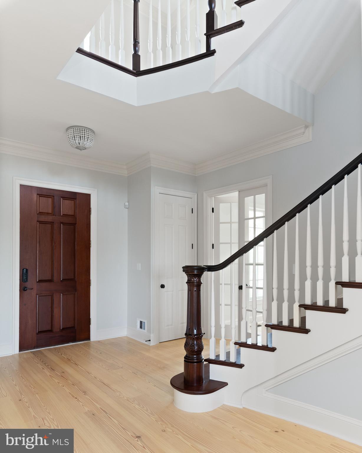 PENDENNIS MOUNT - Residential