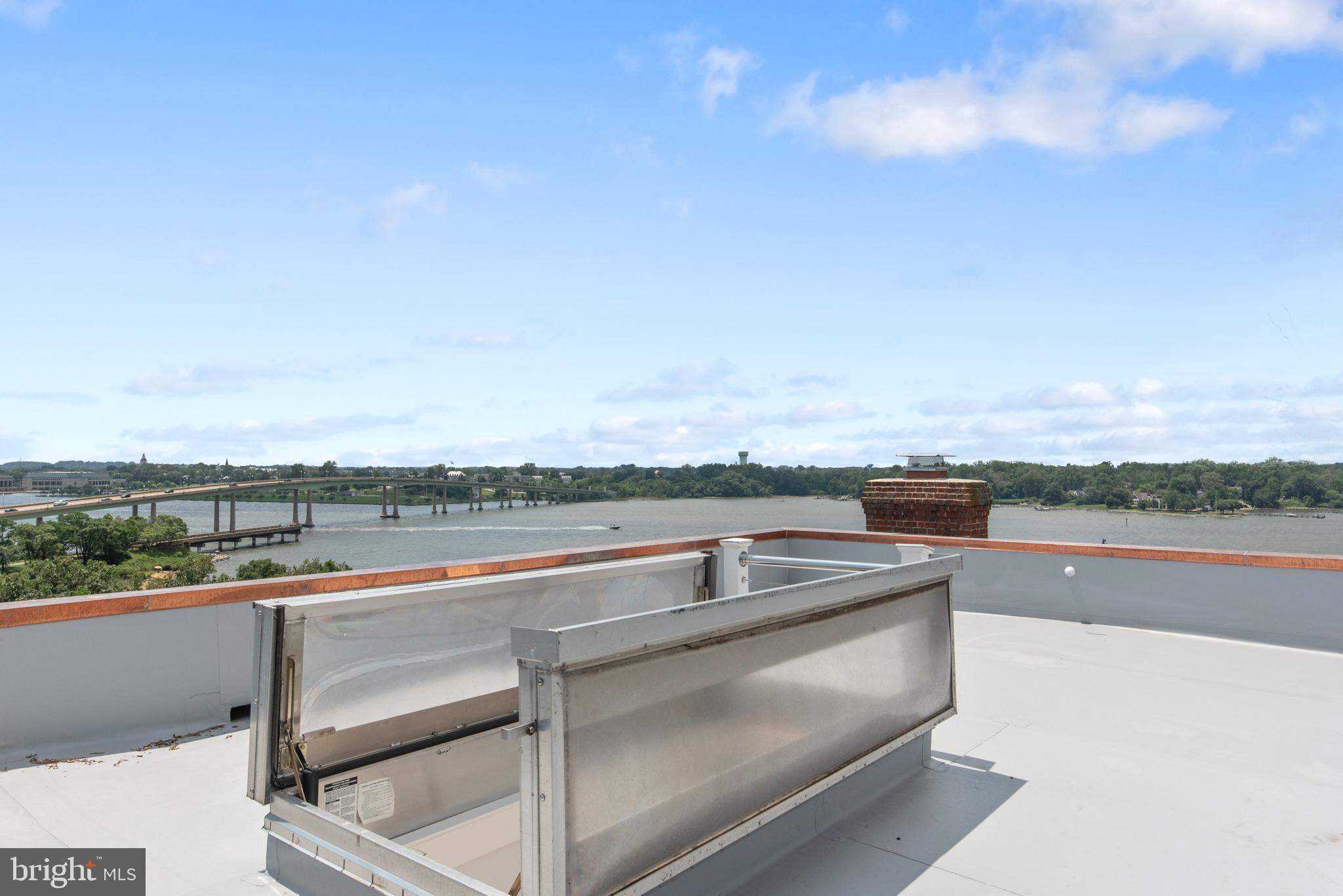 PENDENNIS MOUNT - Residential