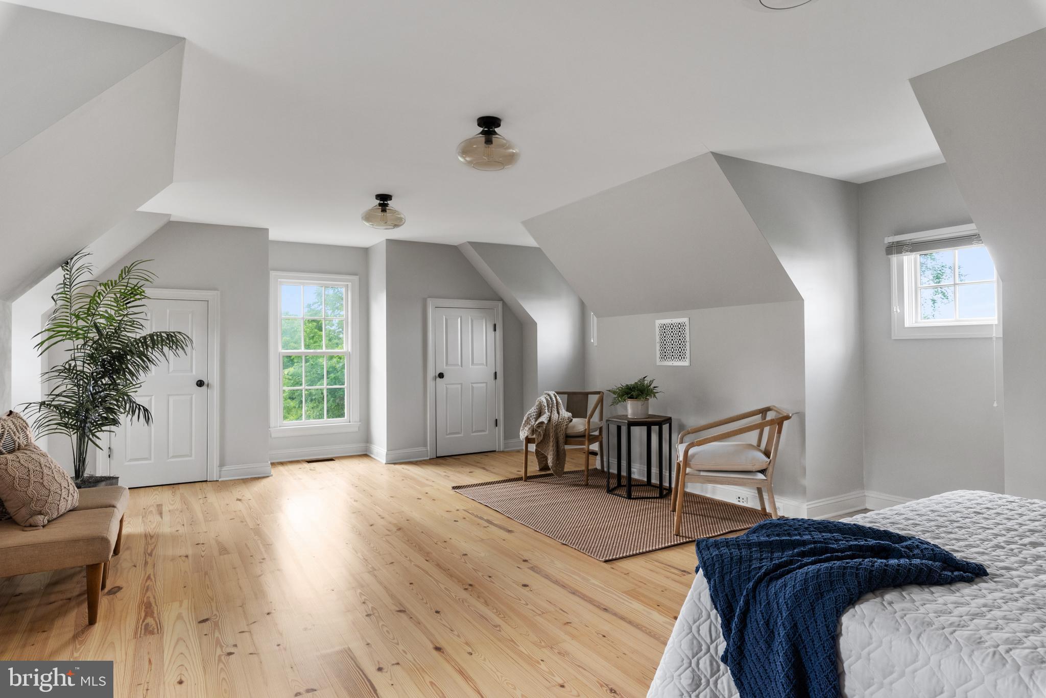 PENDENNIS MOUNT - Residential