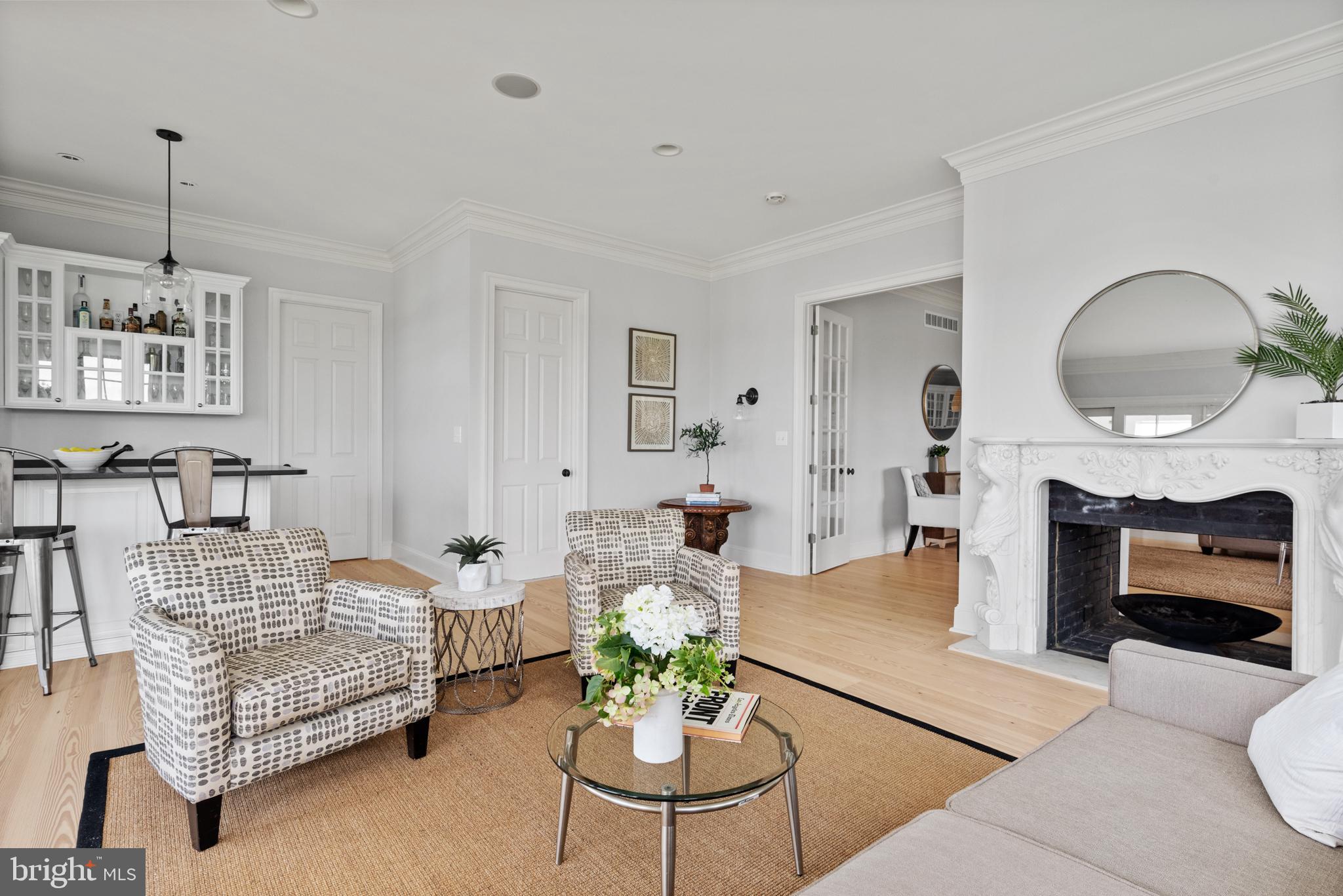 PENDENNIS MOUNT - Residential