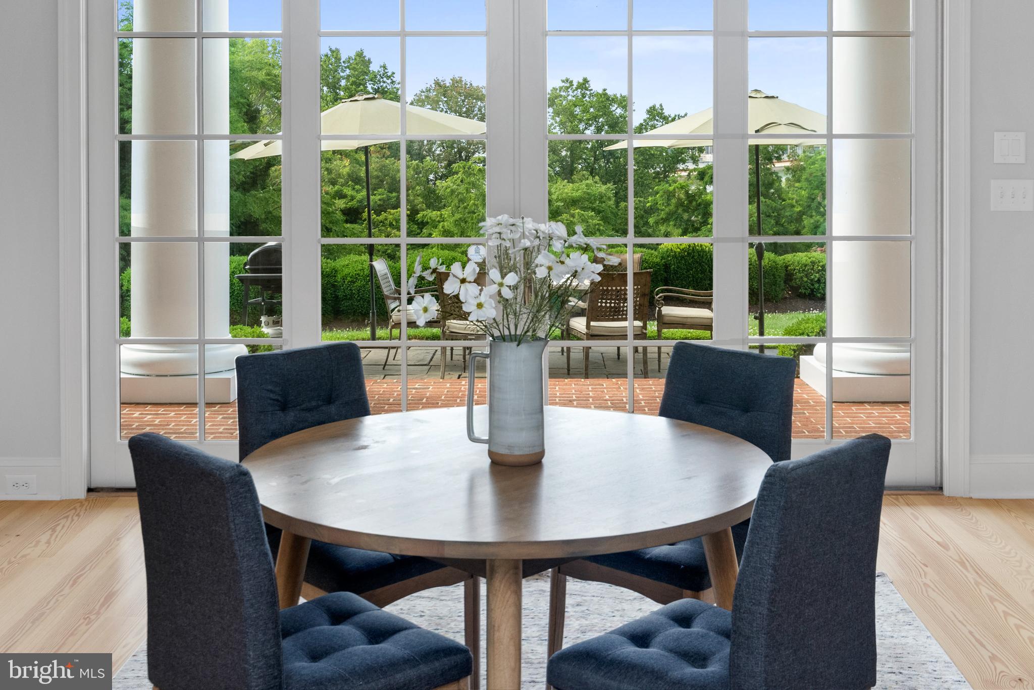 PENDENNIS MOUNT - Residential