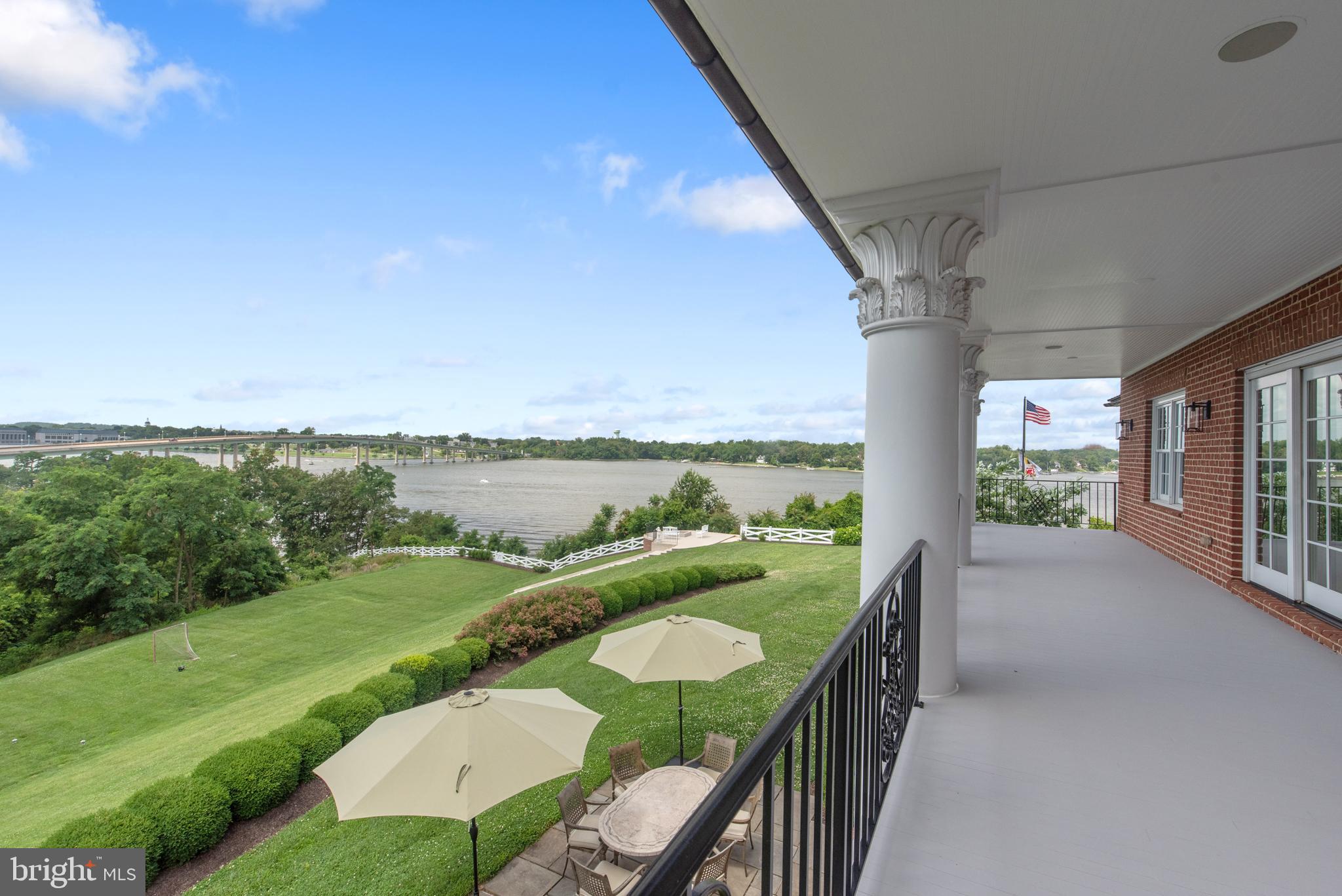 PENDENNIS MOUNT - Residential