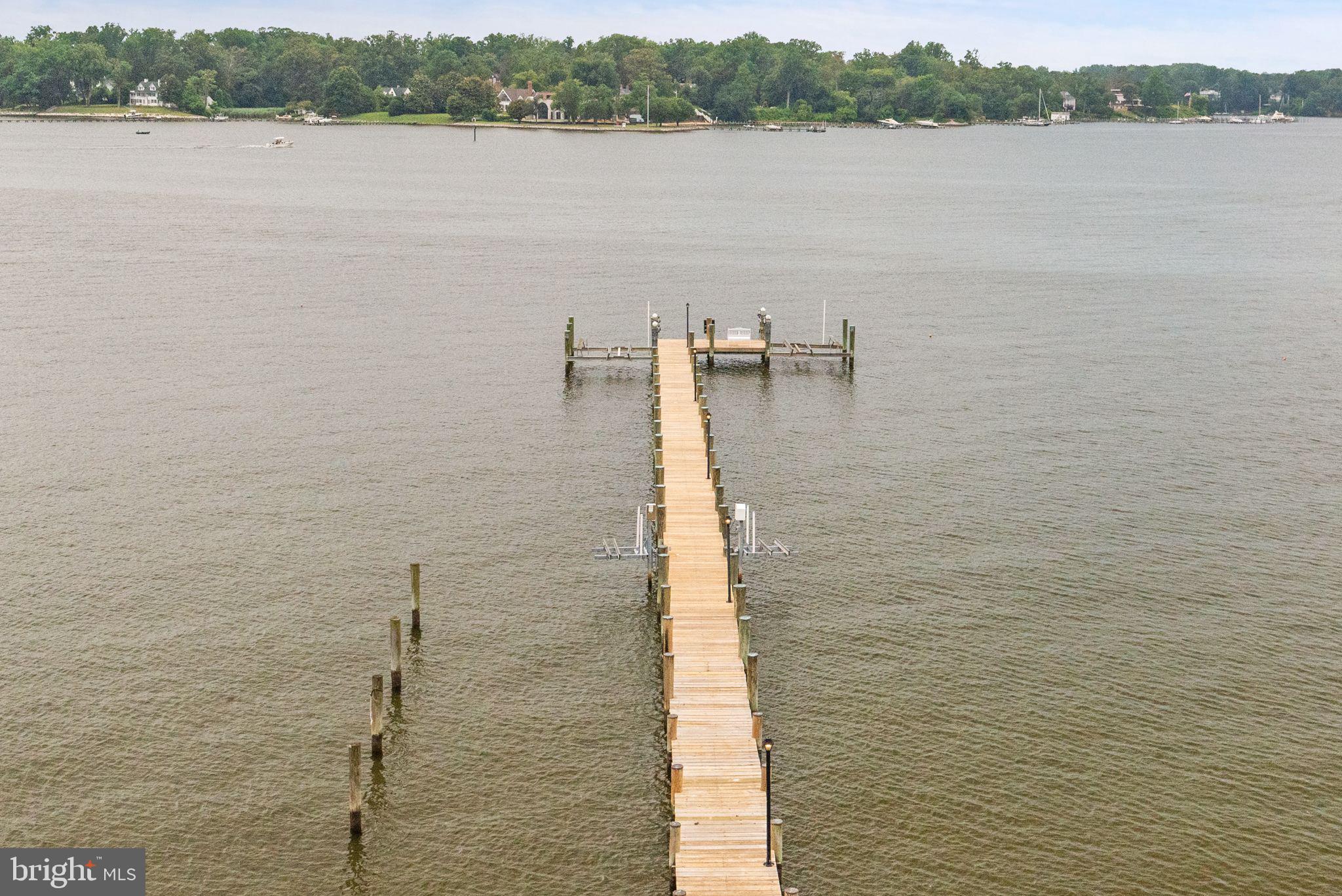 PENDENNIS MOUNT - Residential