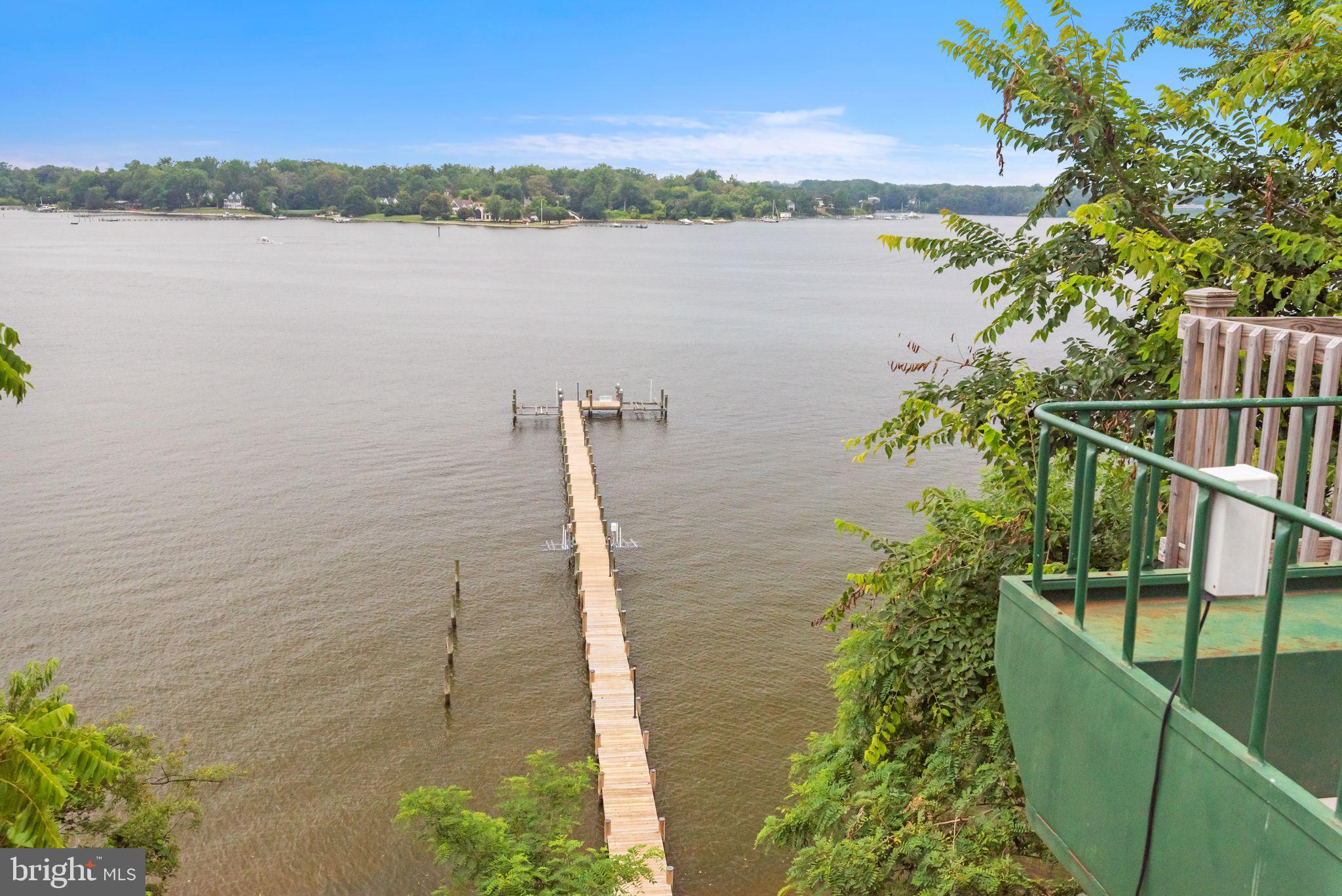 PENDENNIS MOUNT - Residential