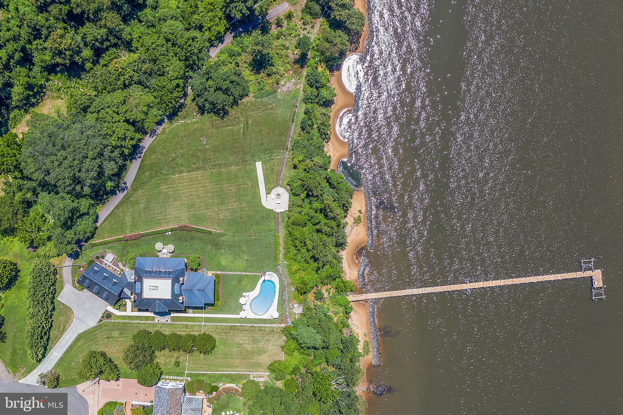 PENDENNIS MOUNT - Residential