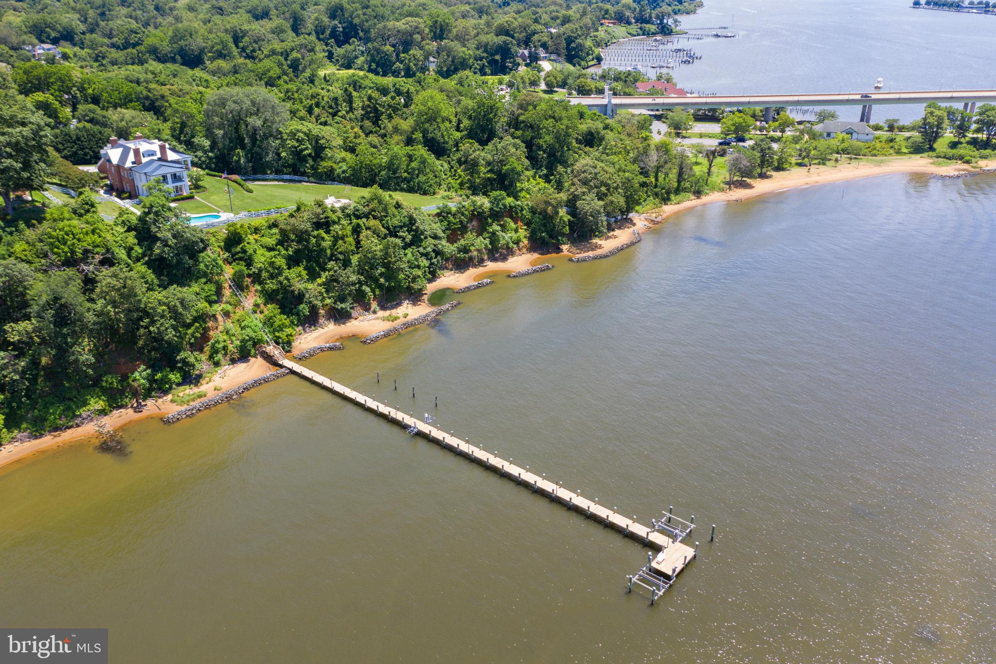 PENDENNIS MOUNT - Residential