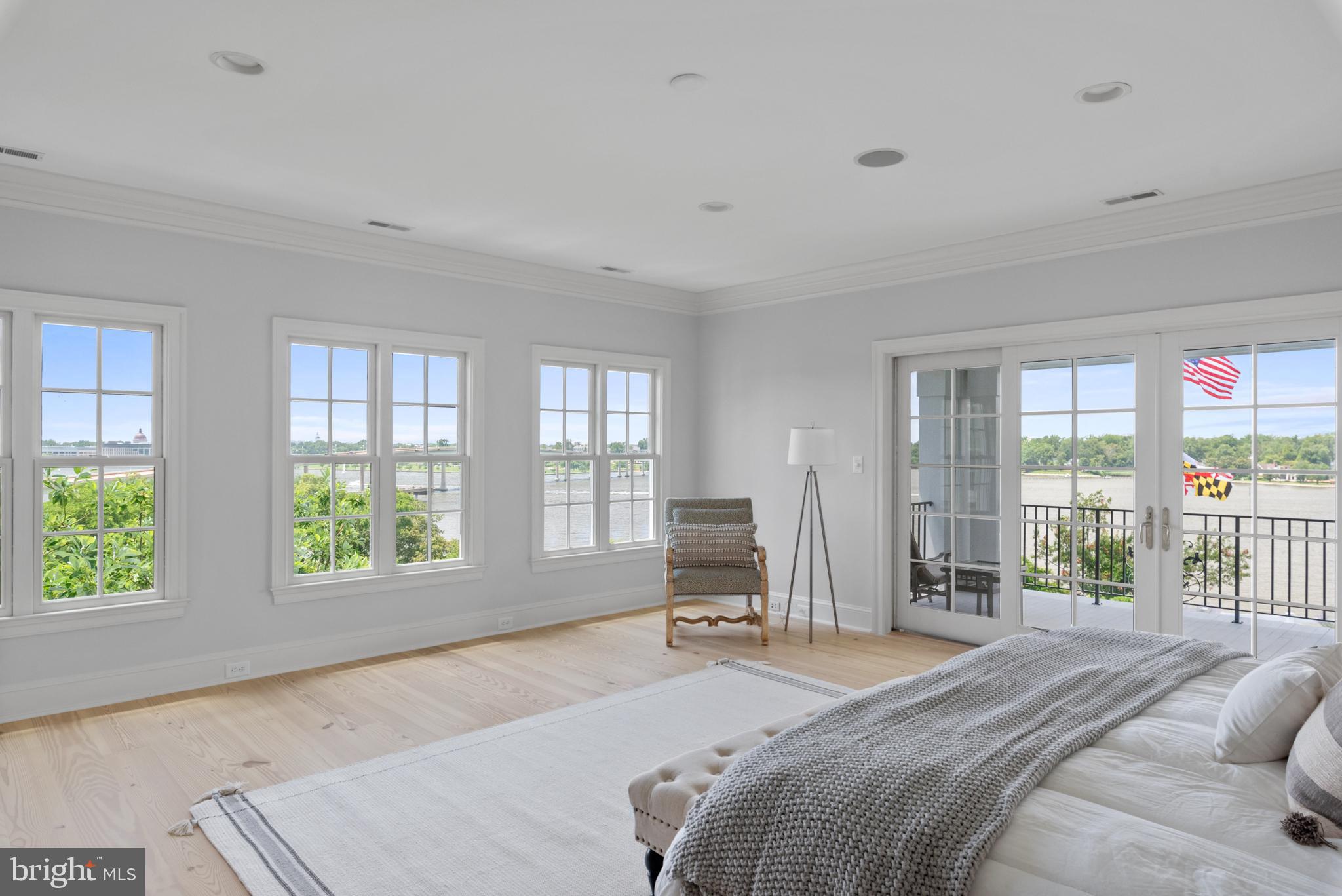 PENDENNIS MOUNT - Residential