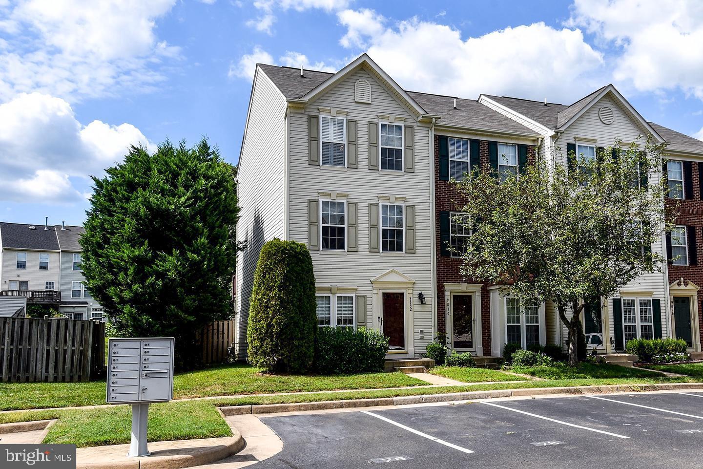 9832 MAITLAND LOOP