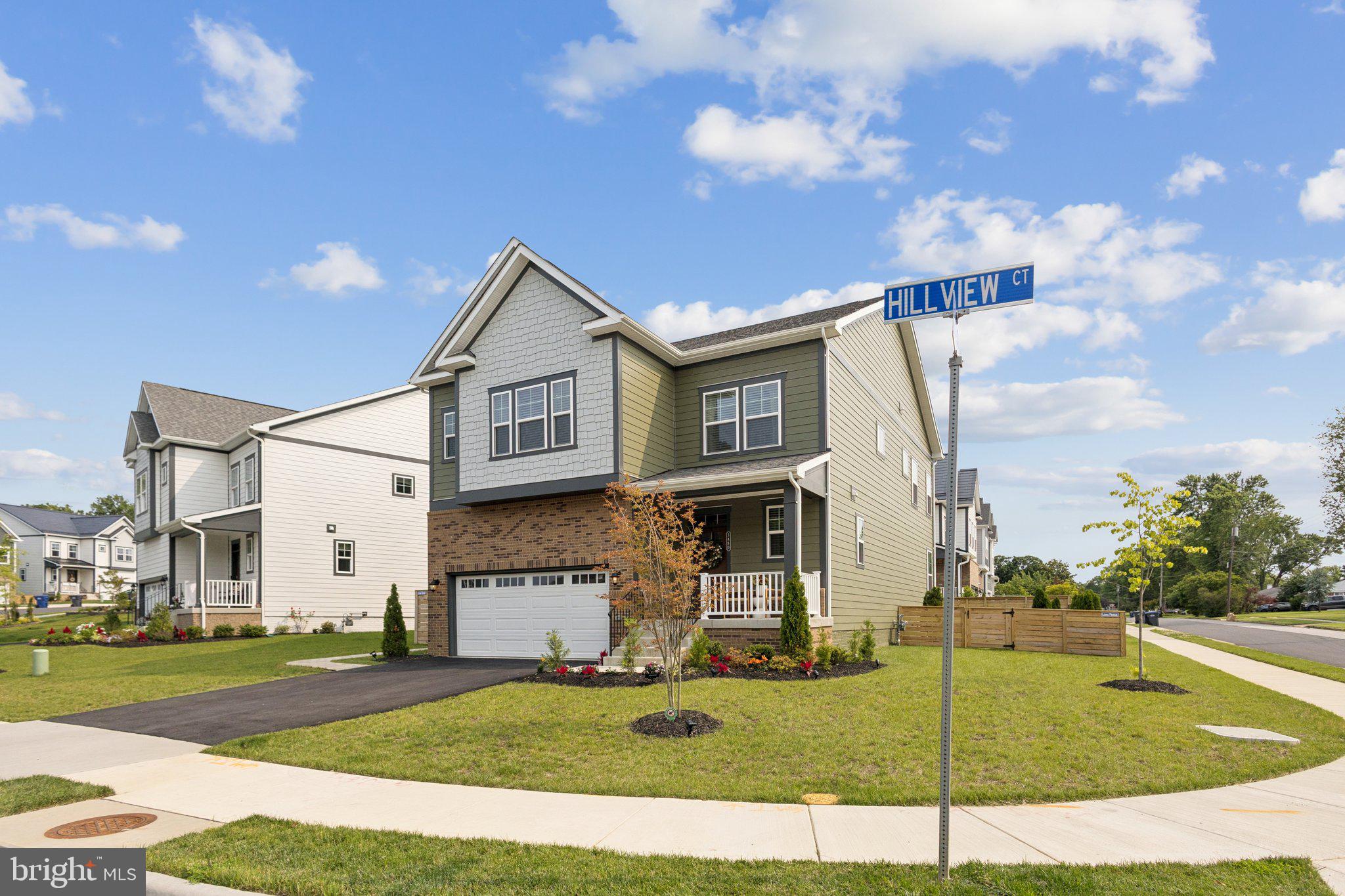 3880 HILLVIEW COURT