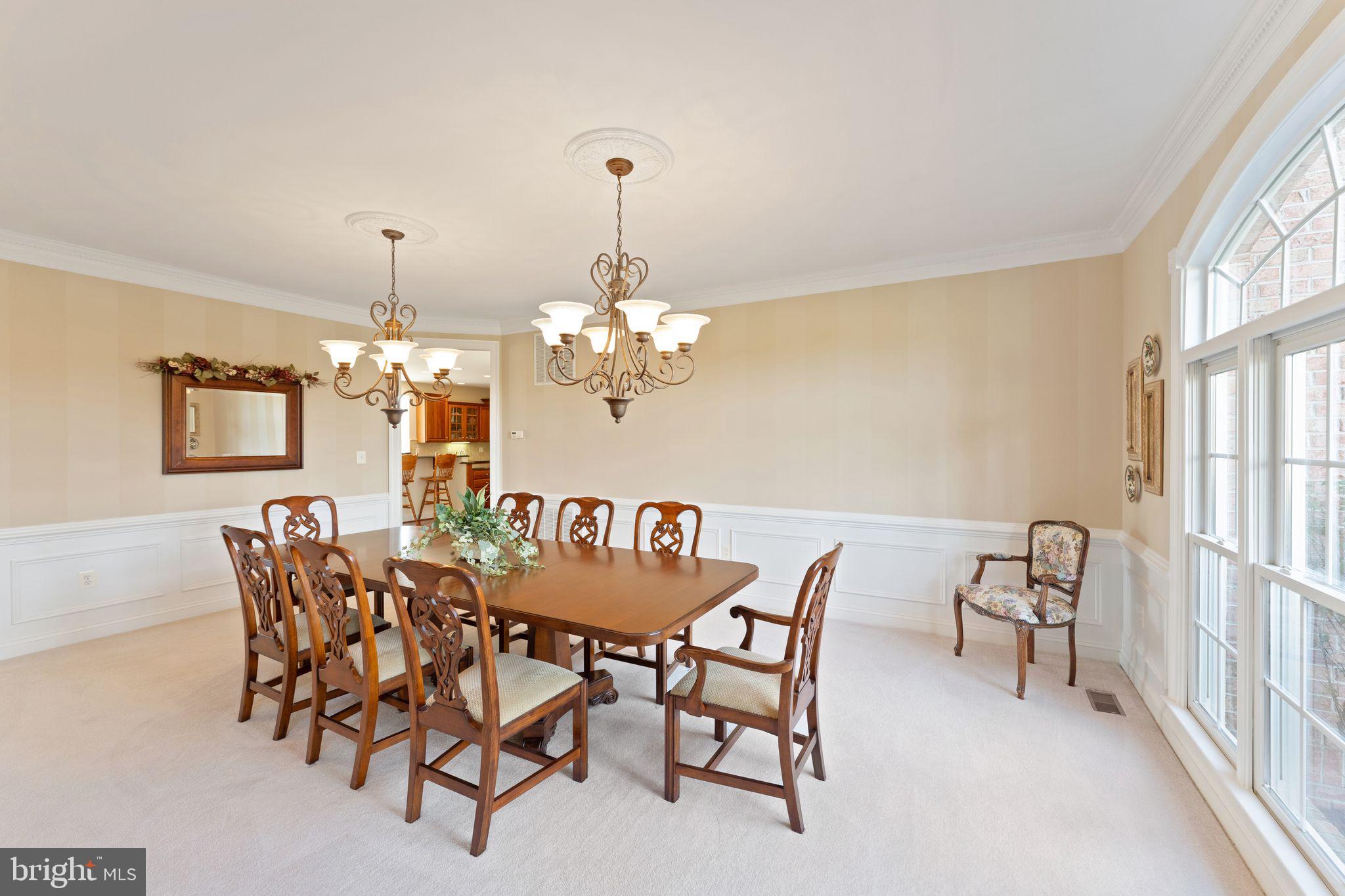 DEBUTTS - Residential