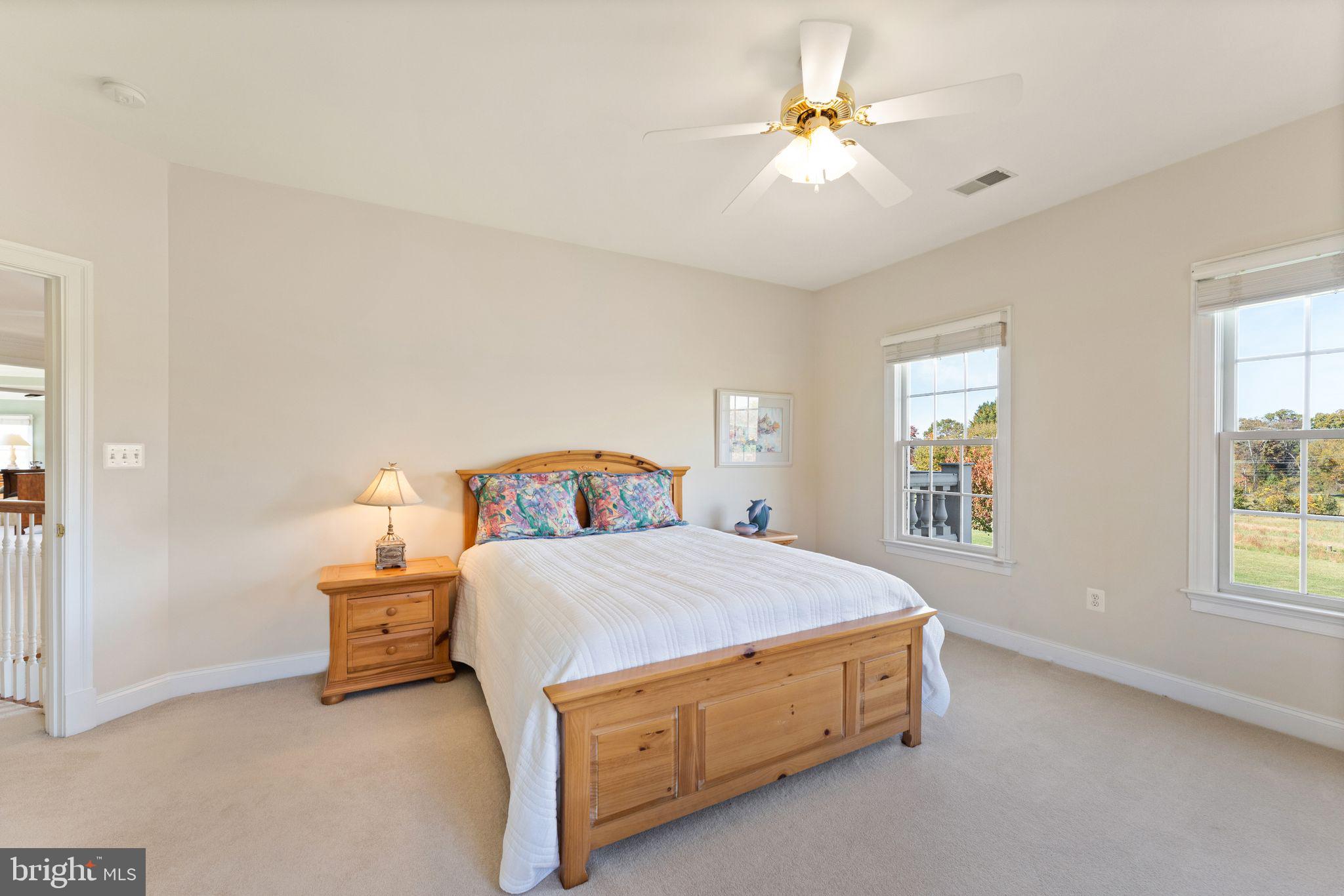 DEBUTTS - Residential