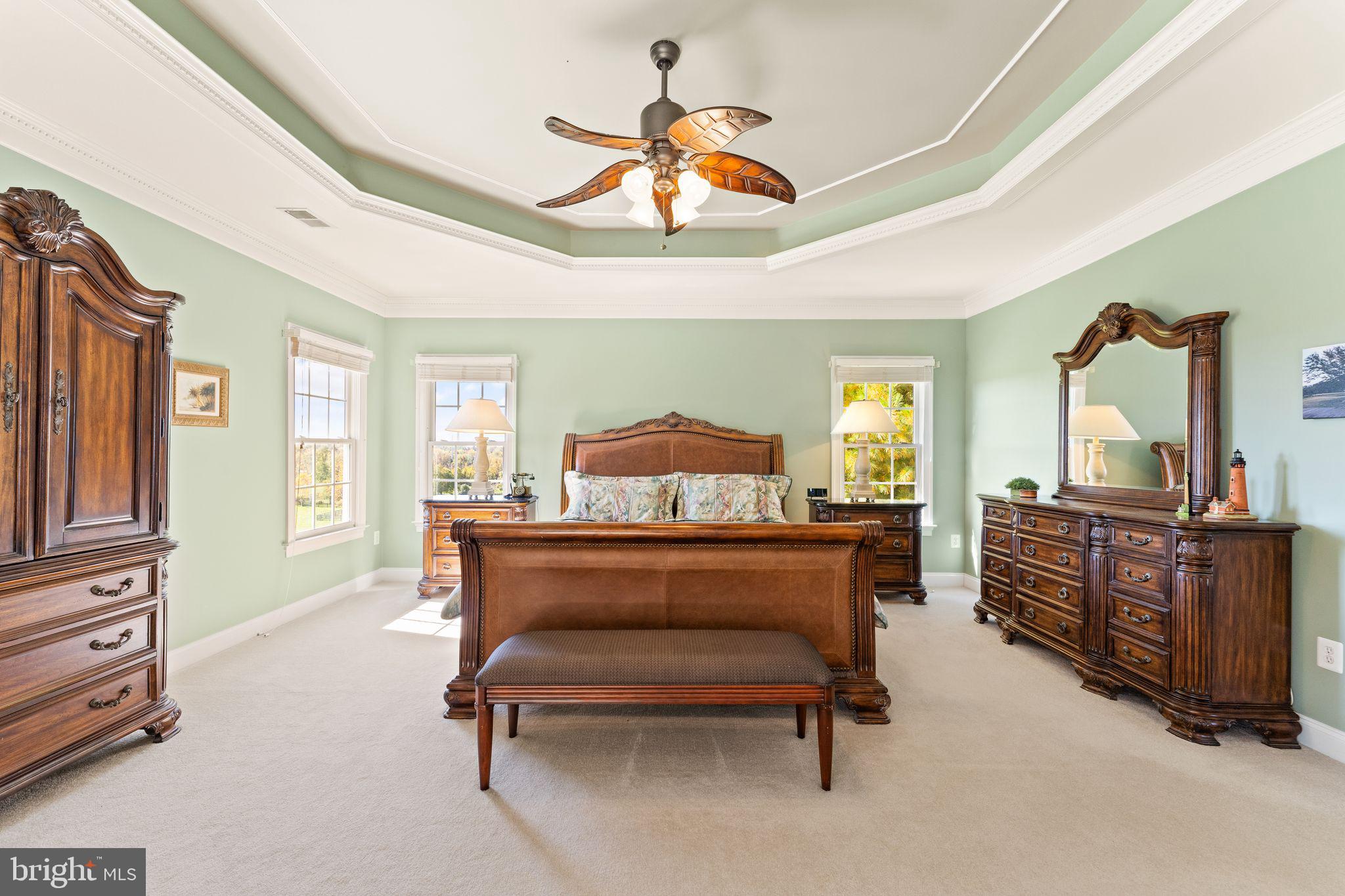 DEBUTTS - Residential